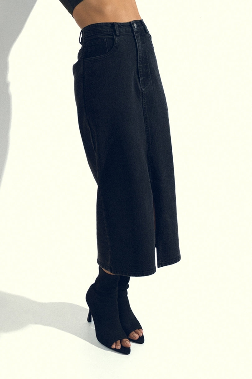 BLACK DENIM MIDI SKIRT WITH SLIT