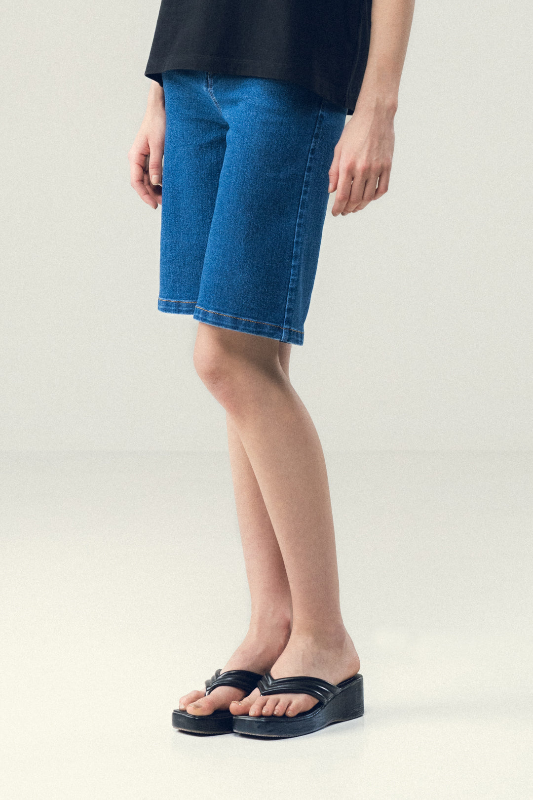 CLASSIC BLUE BERMUDA SHORTS