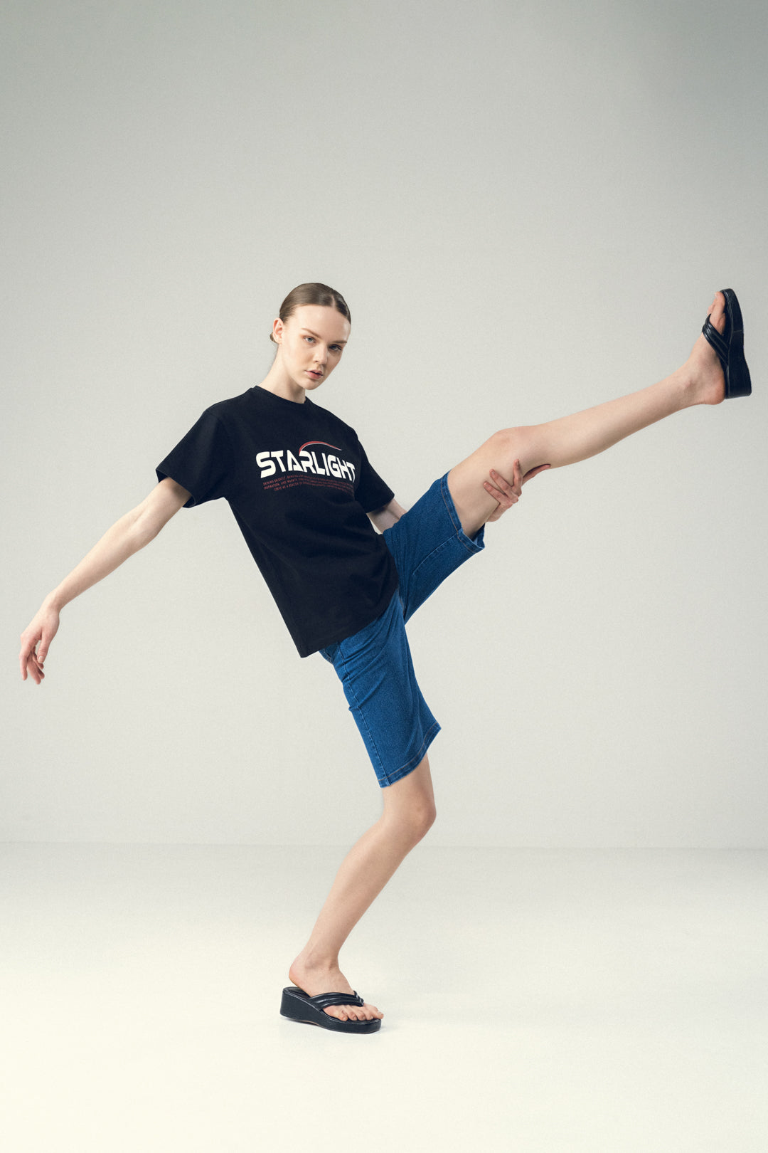 CLASSIC BLUE BERMUDA SHORTS