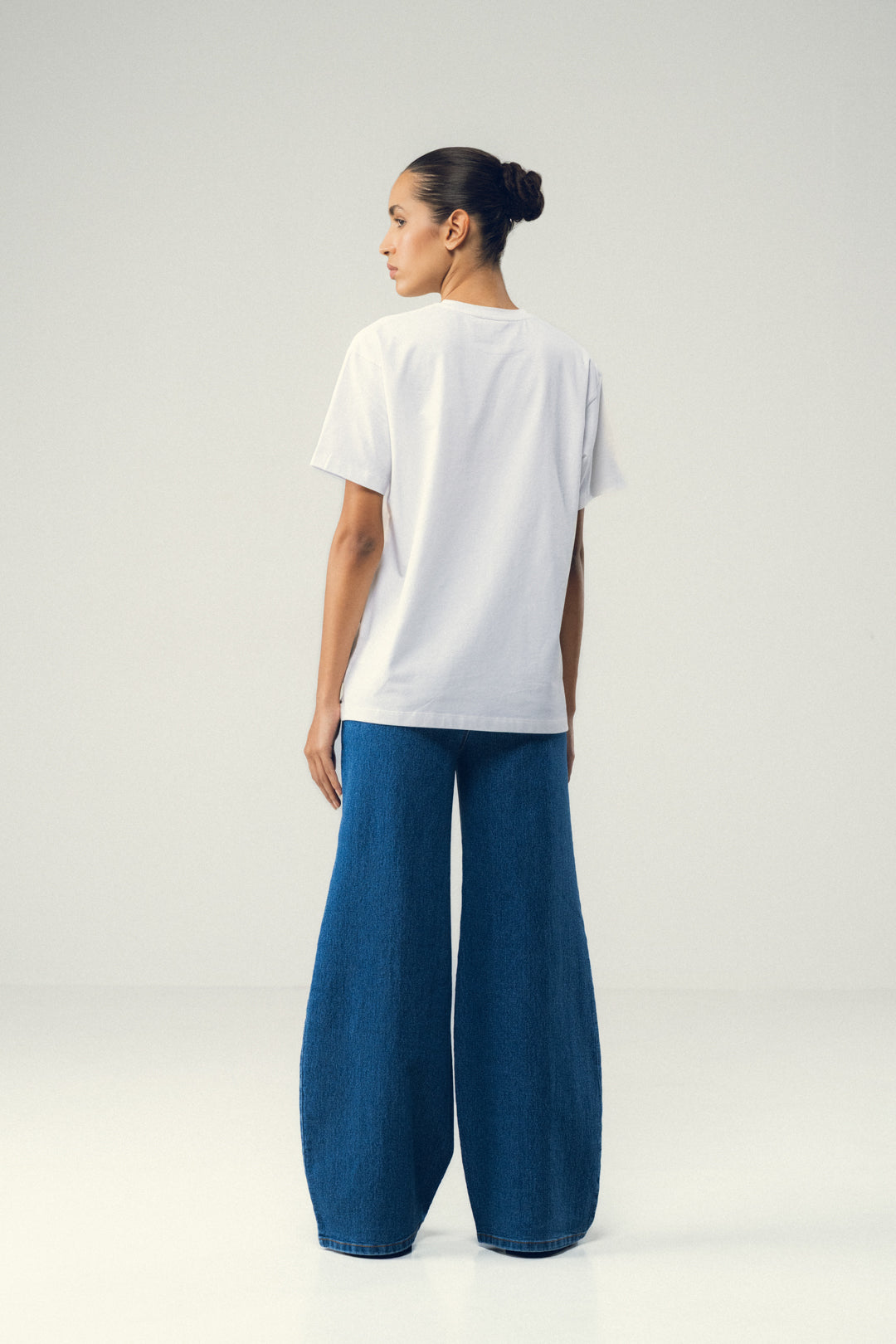 ABSTRACT  LINE ART WHITE TEE
