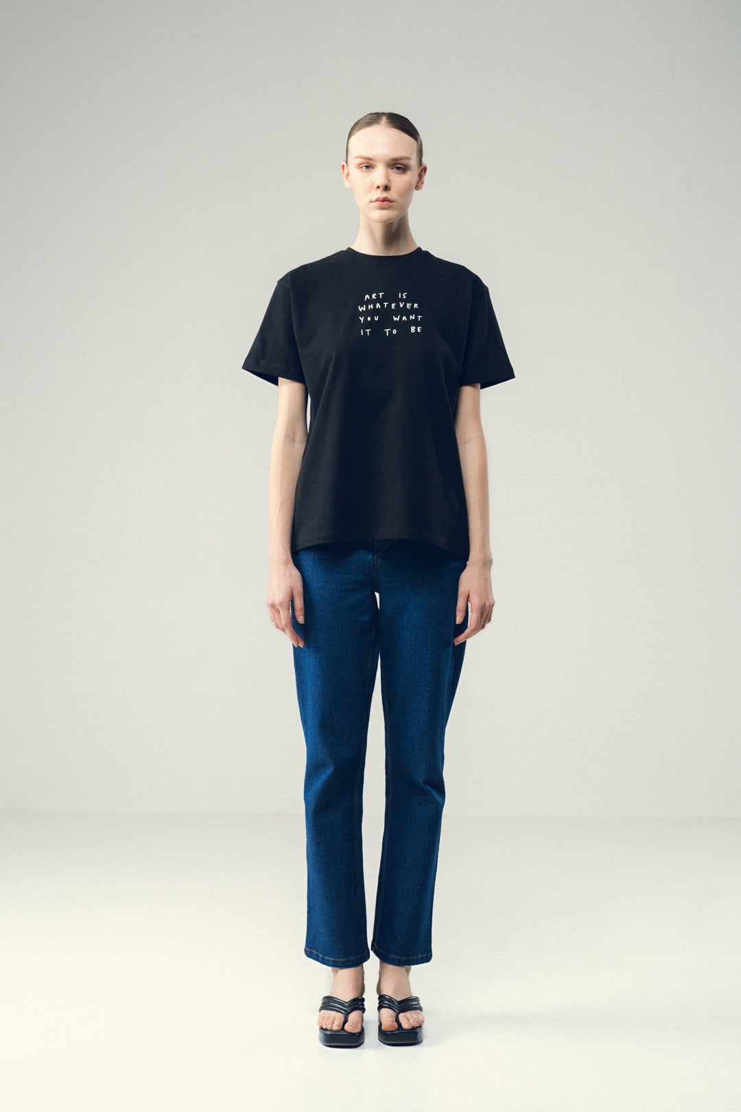 BLACK QUOTE GRAPHIC TEE