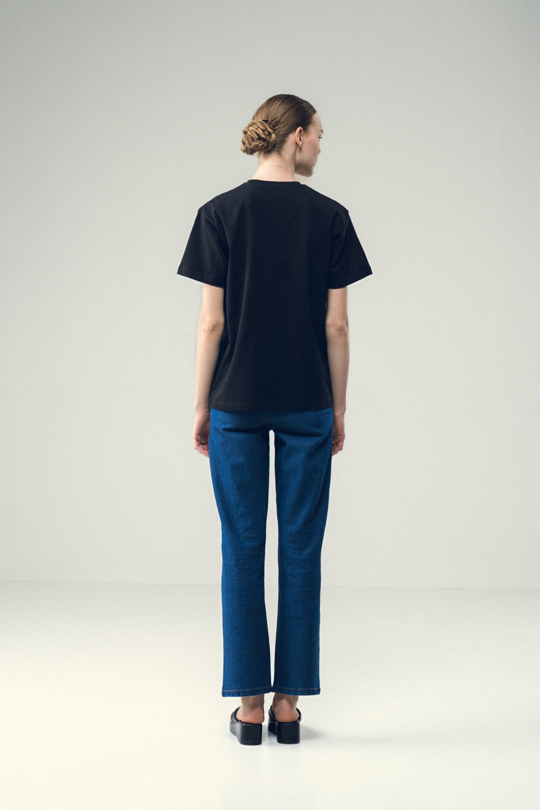 BLACK QUOTE GRAPHIC TEE