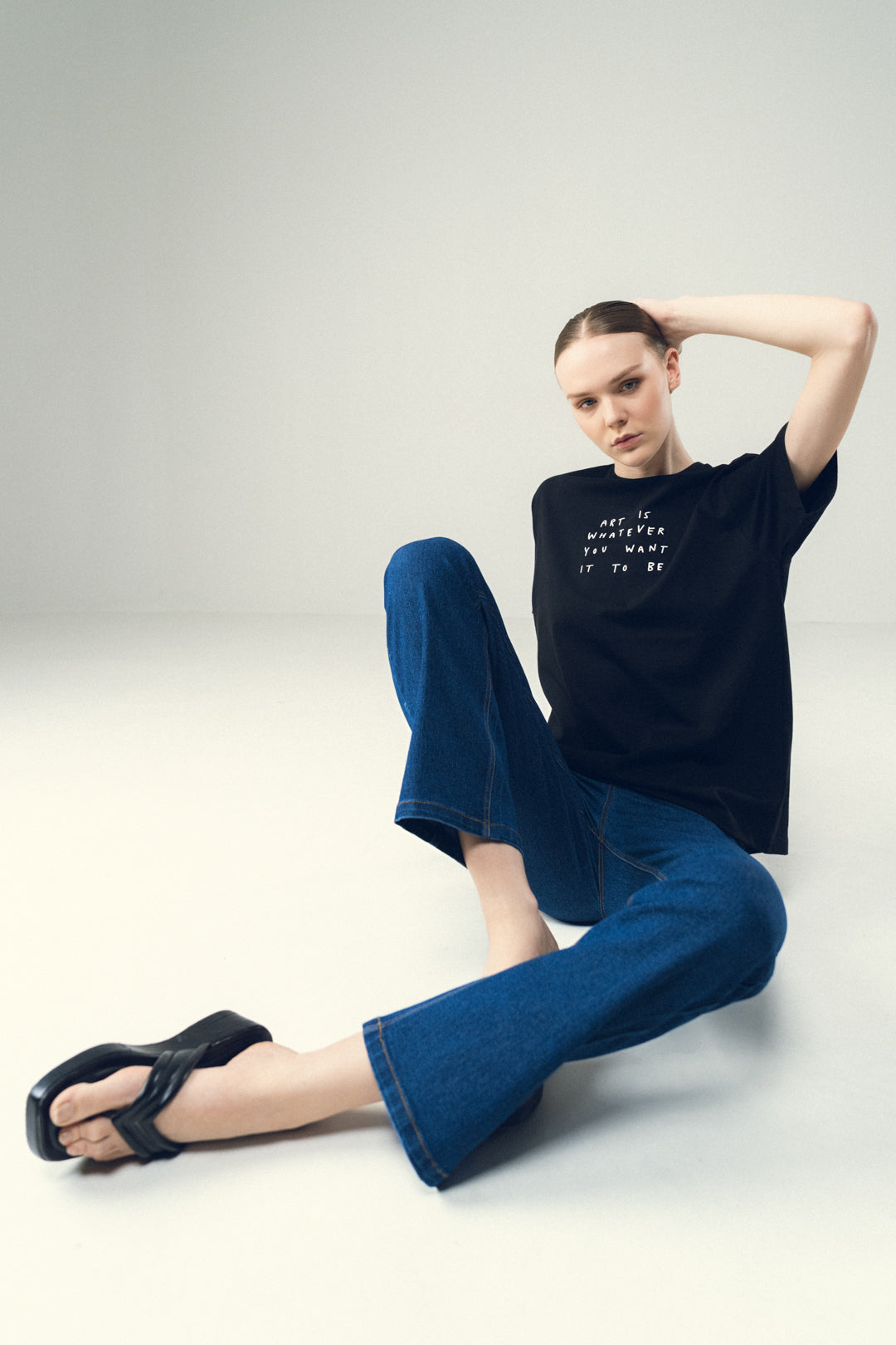 BLACK QUOTE GRAPHIC TEE