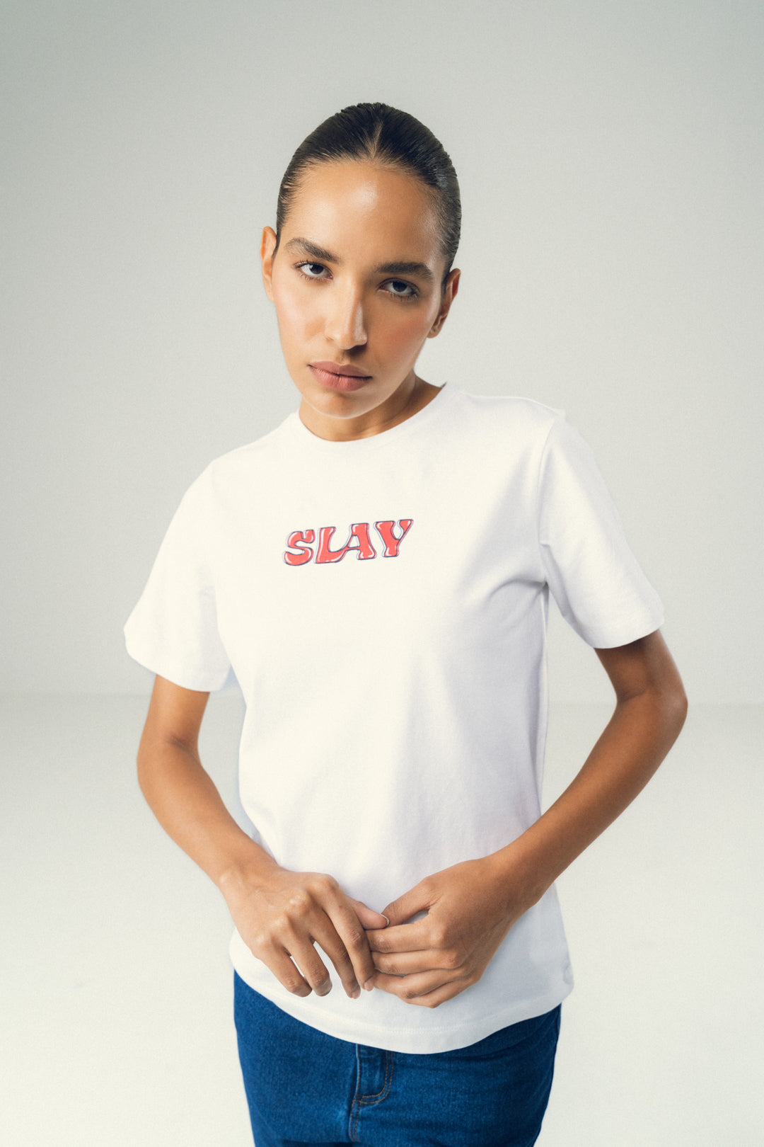 WHITE SLAY COTTON TEE