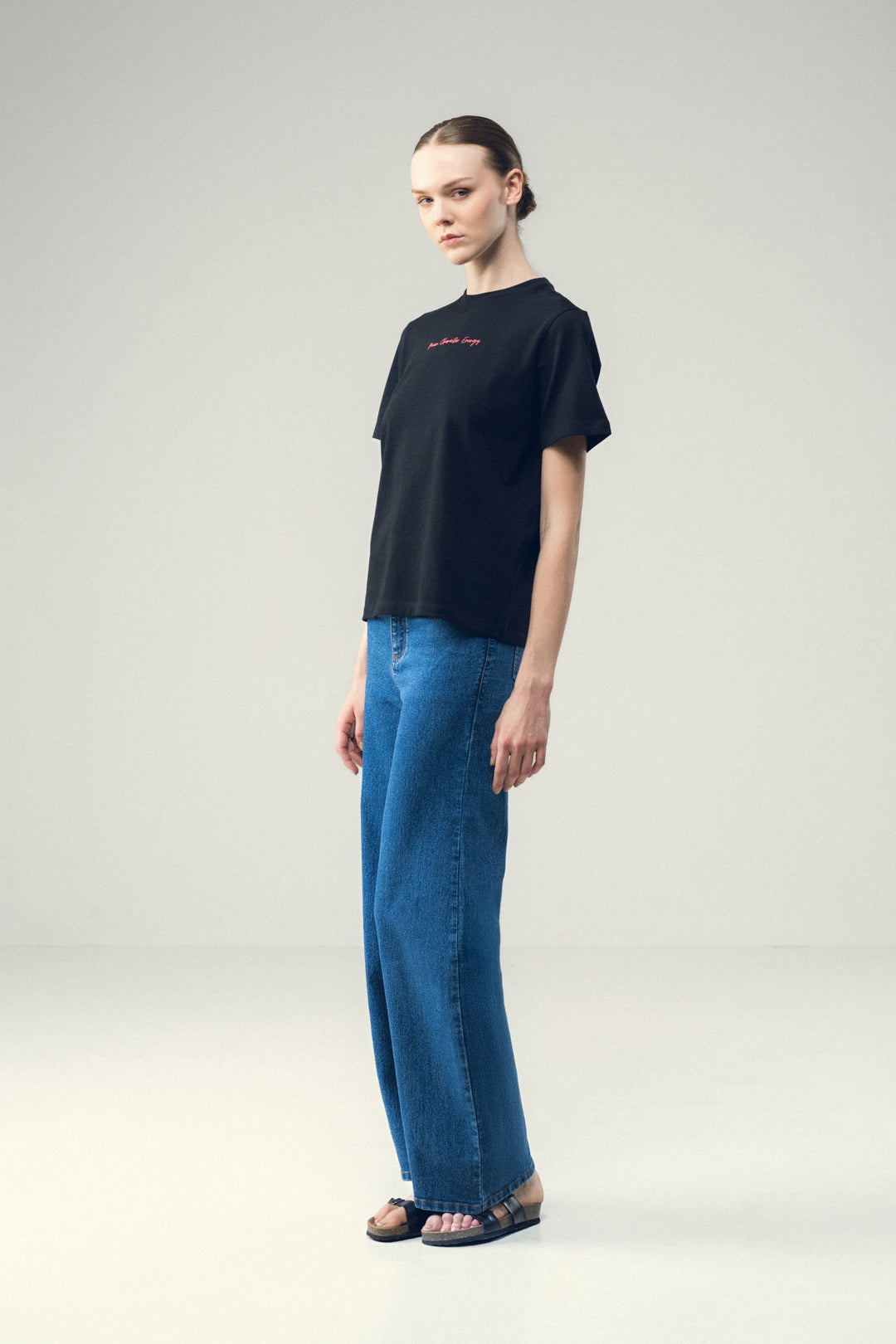 CLASSIC WIDE-LEG JEANS