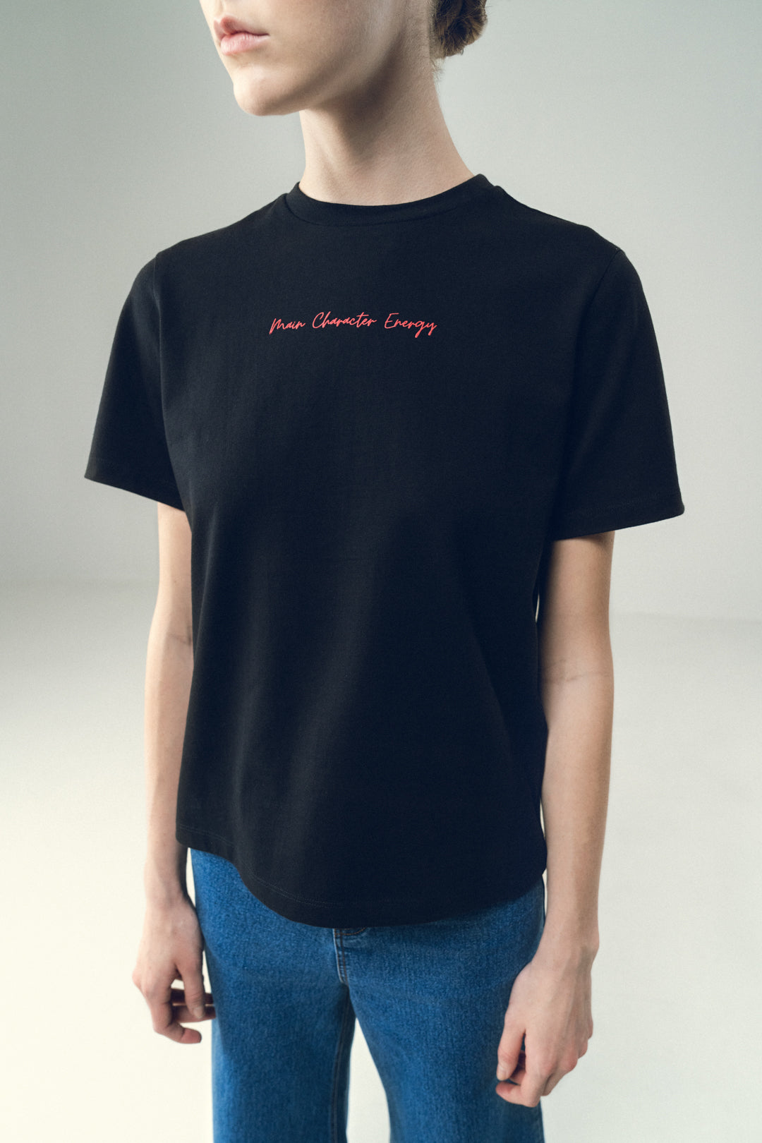 BLACK GRAPHIC SLOGAN TEE