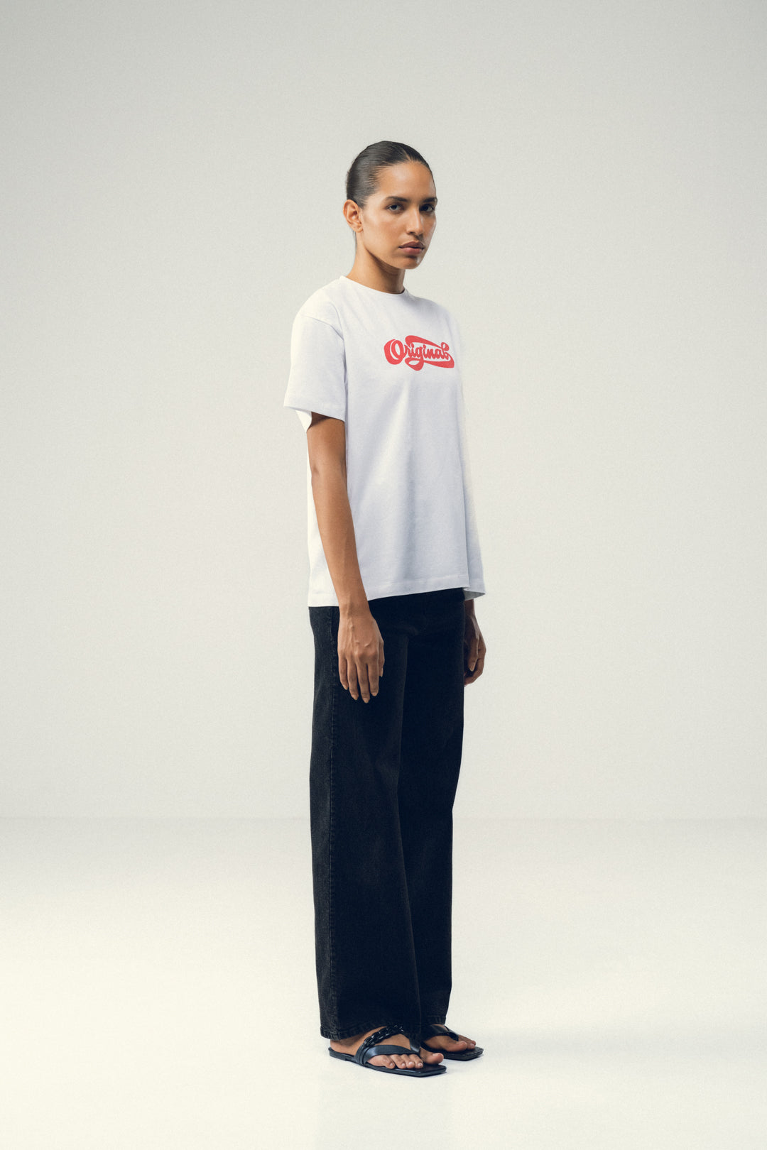 WHITE GRAPHIC COTTON TEE