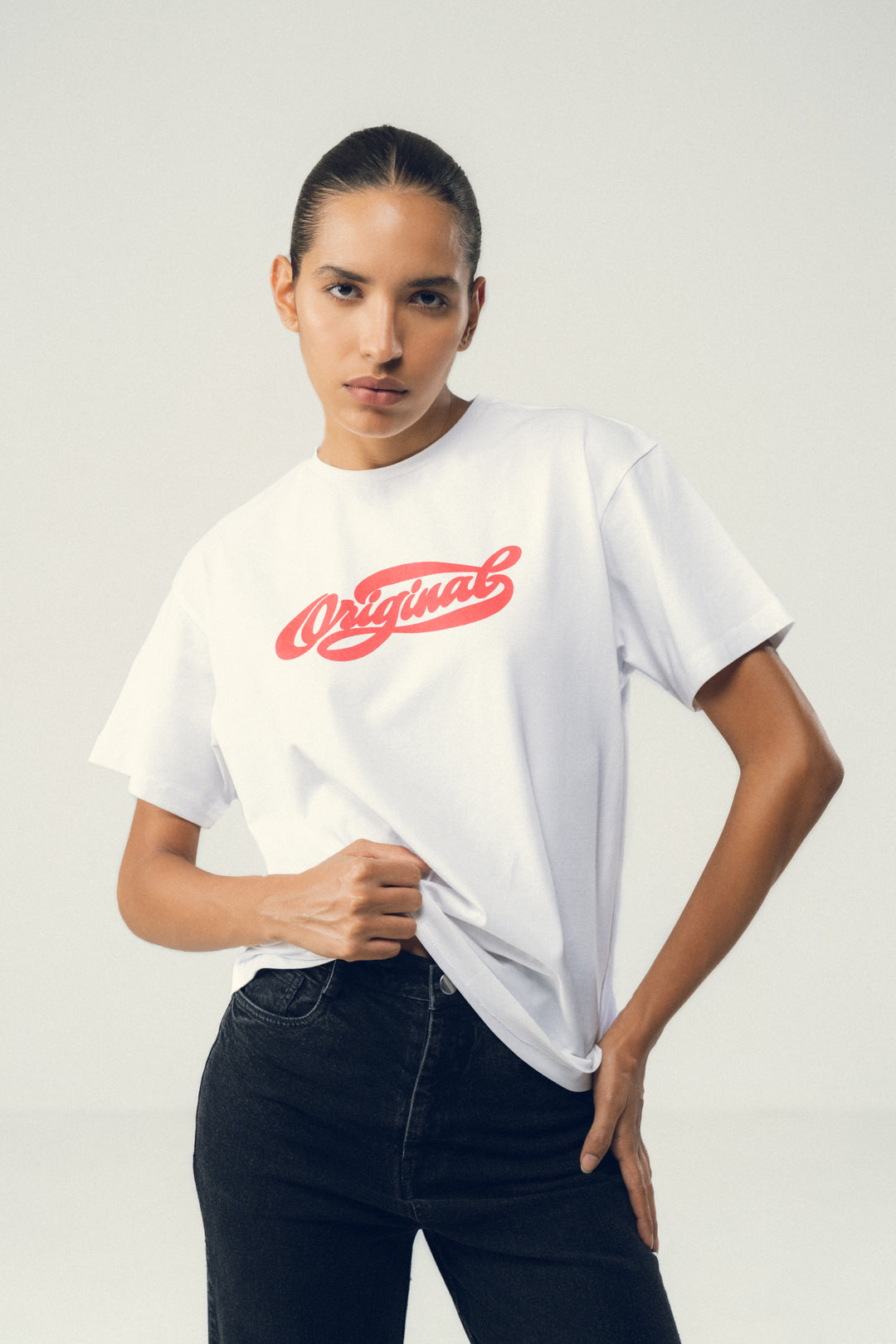 WHITE GRAPHIC COTTON TEE