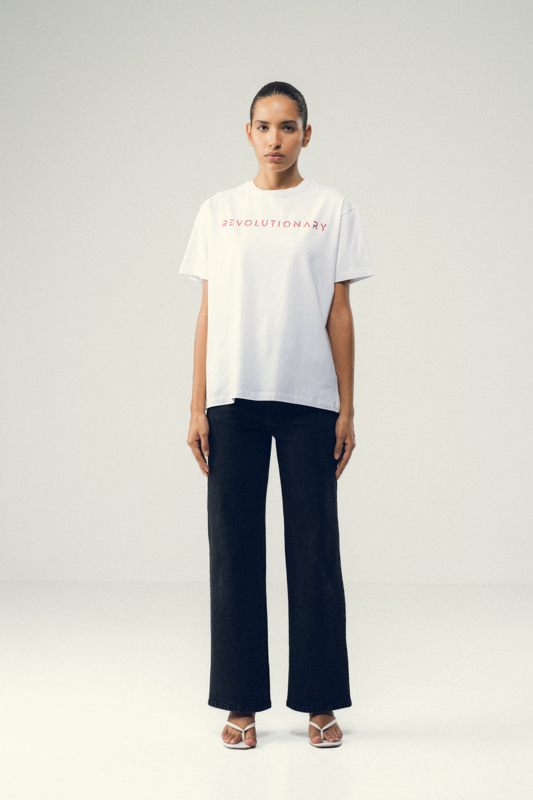 CLASSIC WHITE OVERSIZED  TEE