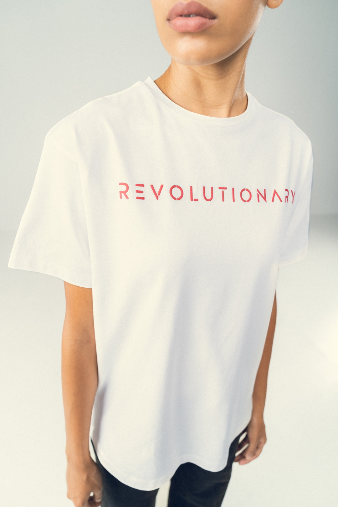CLASSIC WHITE OVERSIZED  TEE