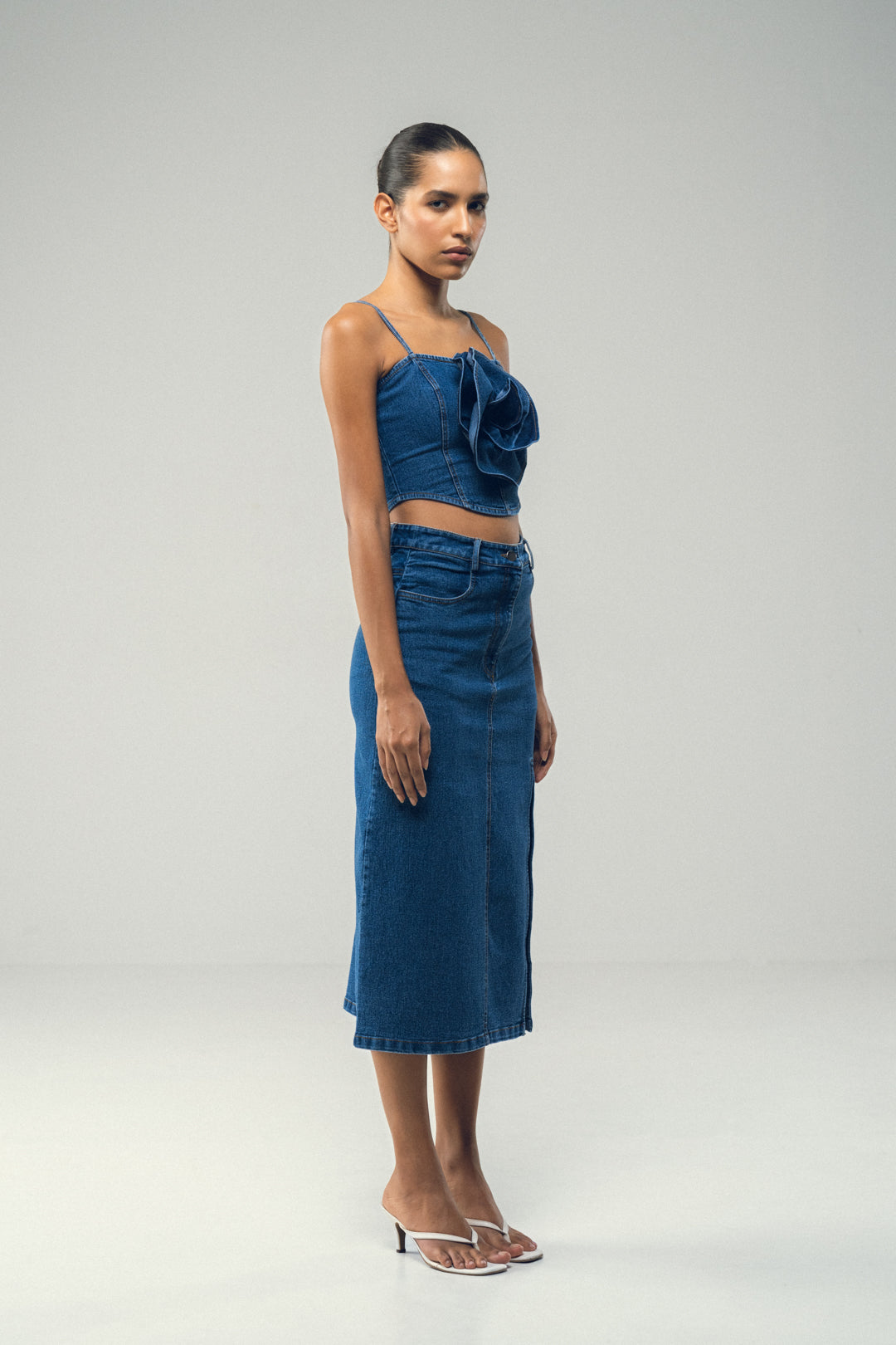 ROSETTE BLOOM DENIM TOP