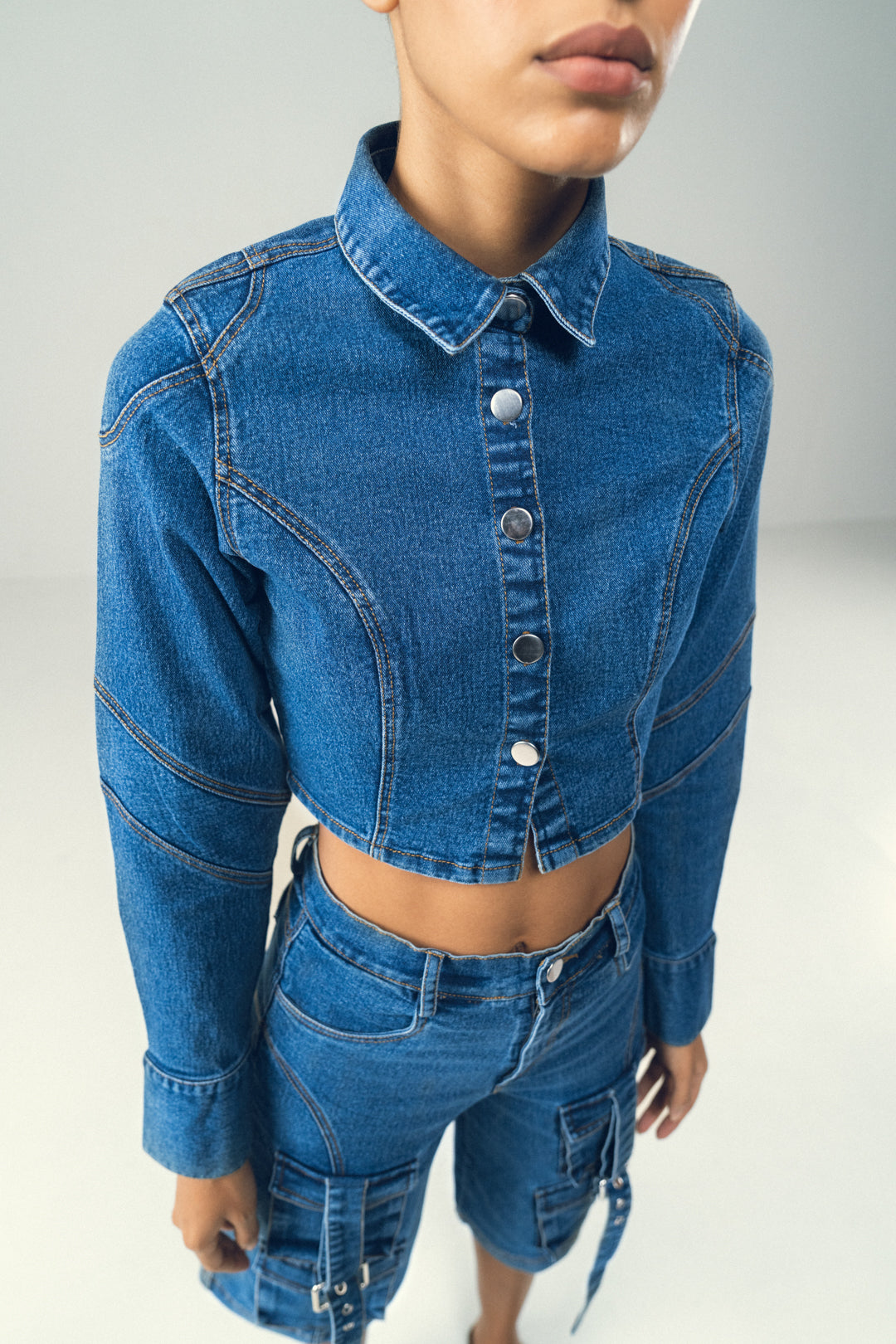 EDGE-CUT DENIM JACKET
