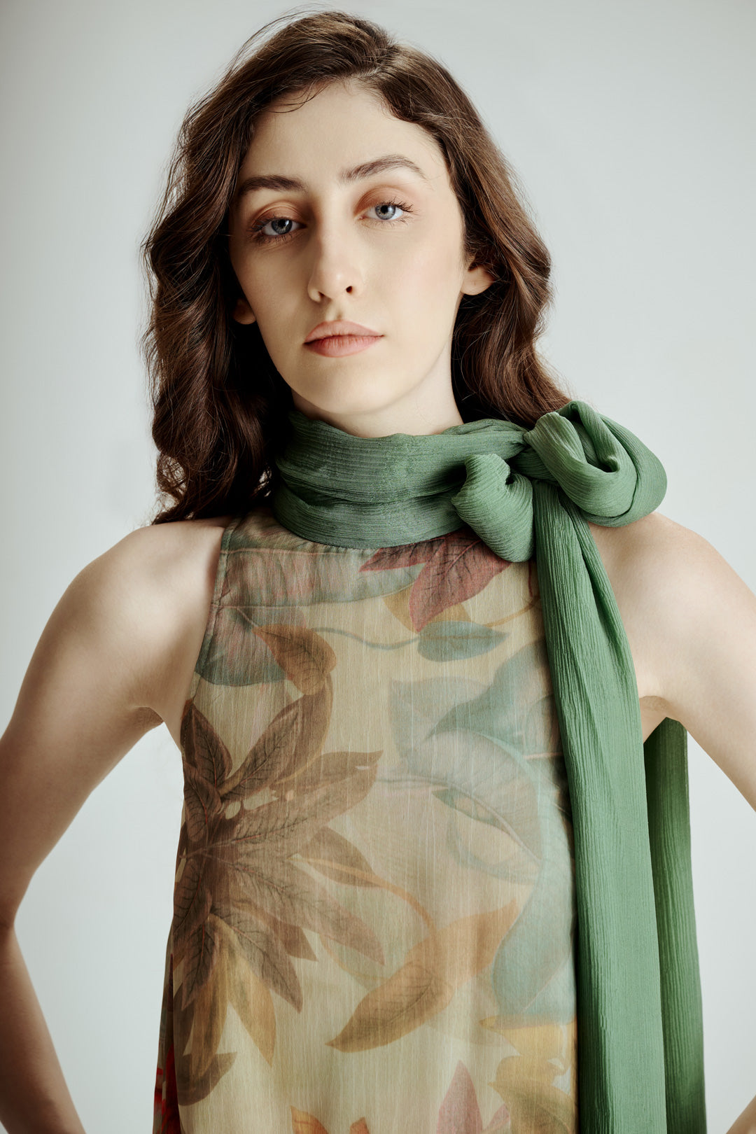 HALTER NECK BOTANICAL PRINT MIDI DRESS