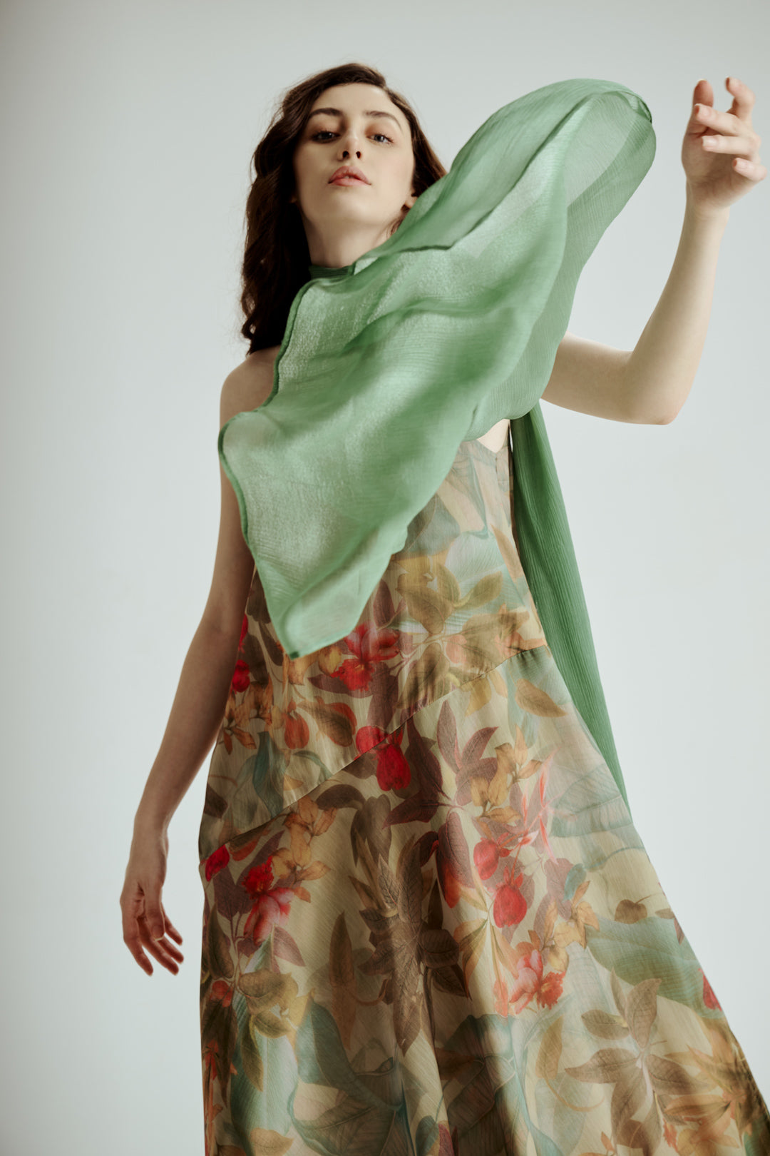 HALTER NECK BOTANICAL PRINT MIDI DRESS