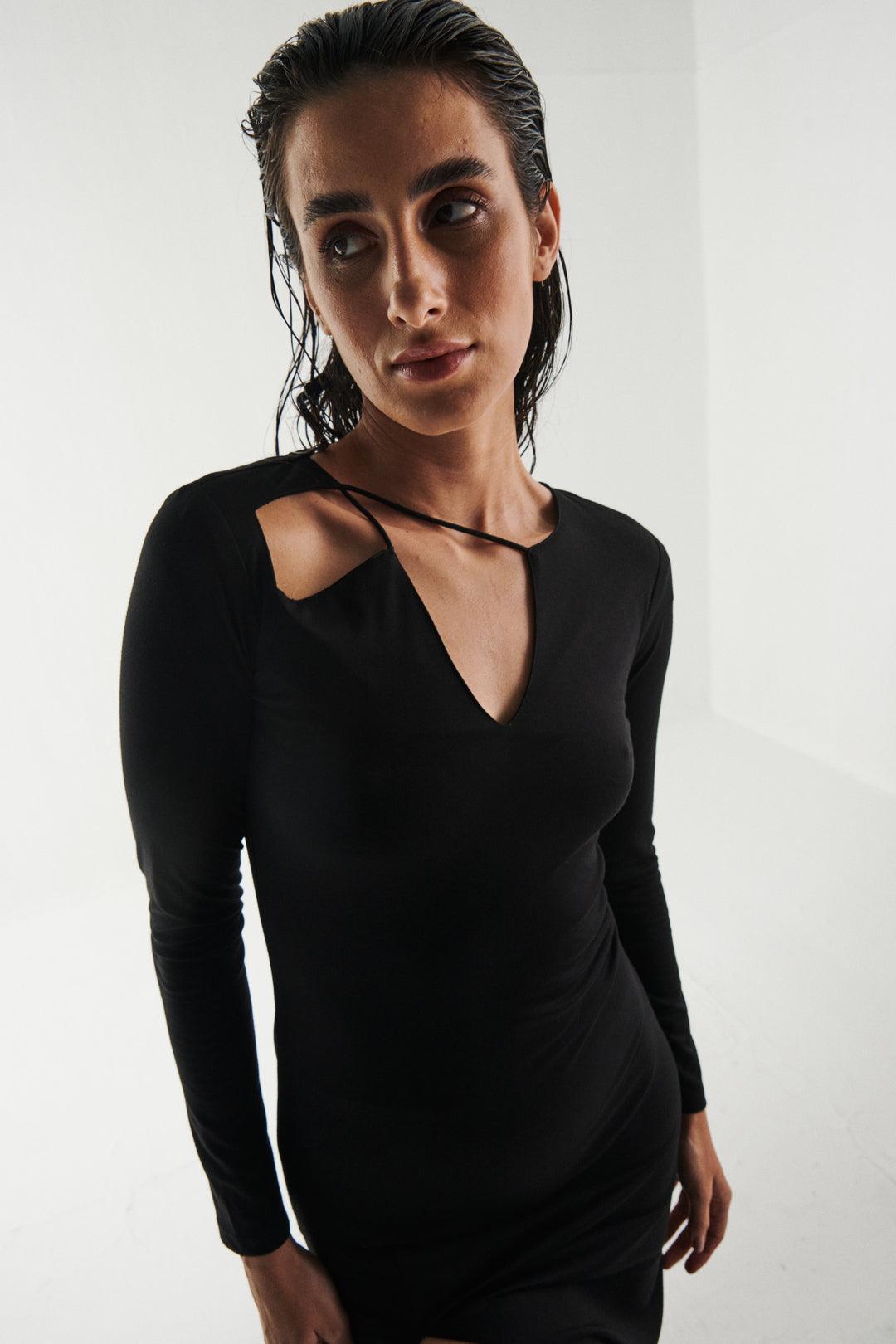 Black Bodycon Dress With Slit - Sotbella