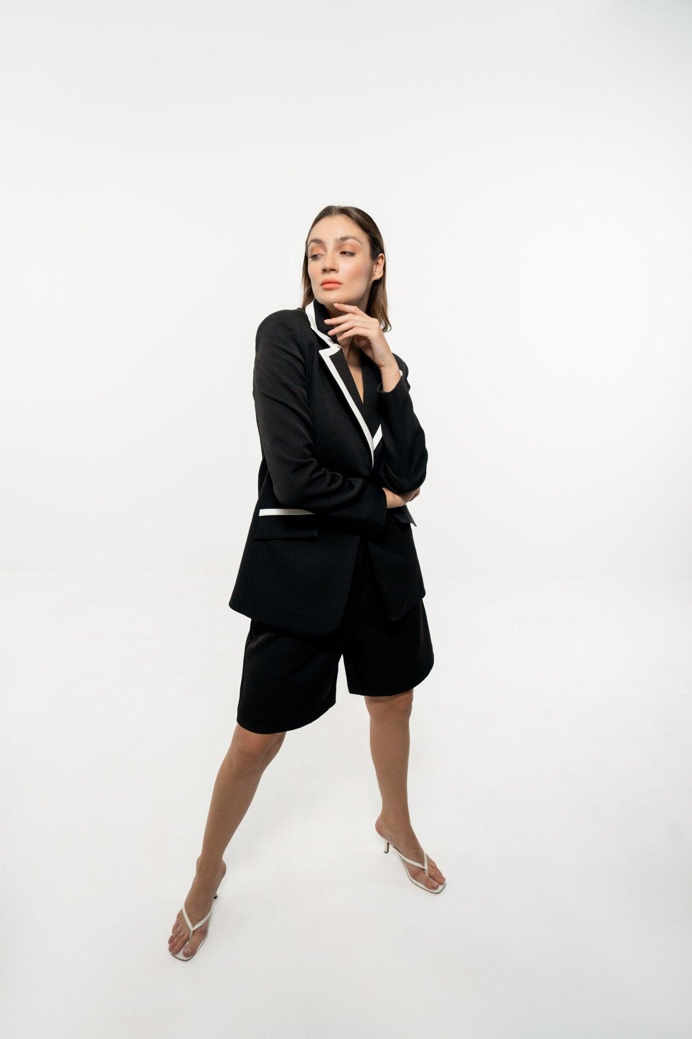 BLACK FORMAL WIDE SHORTS - Sotbella