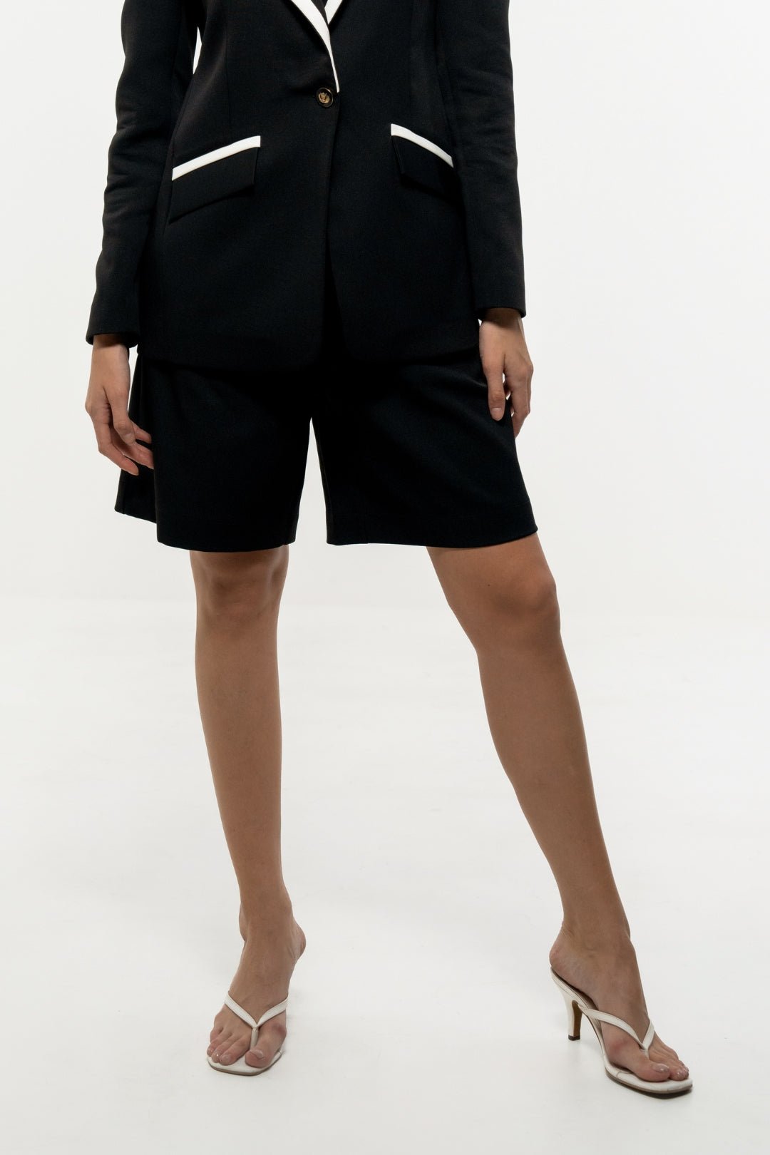 BLACK FORMAL WIDE SHORTS - Sotbella