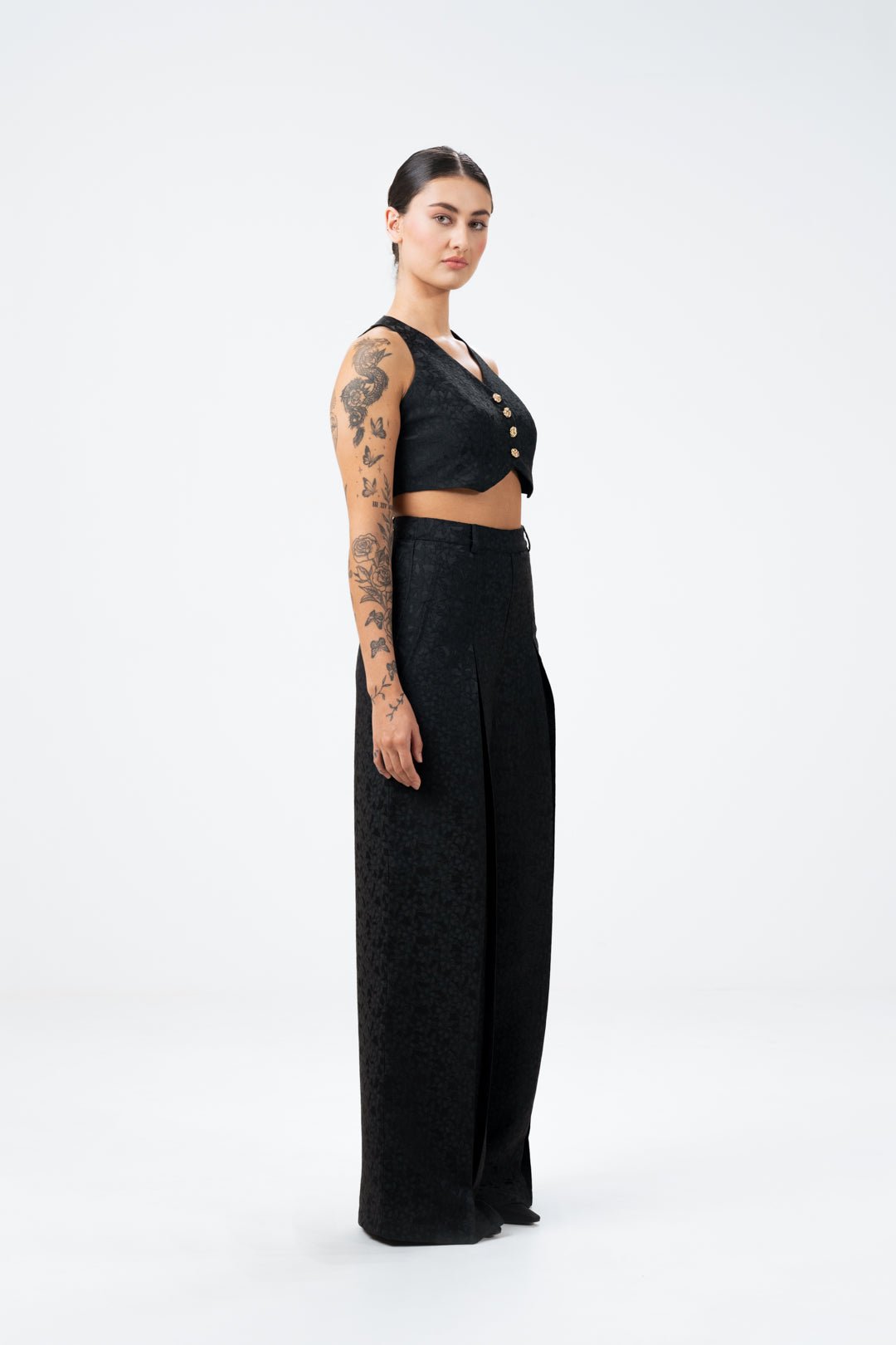 BLACK VEST AND WIDE - LEG PANT CO - ORD SET - Sotbella