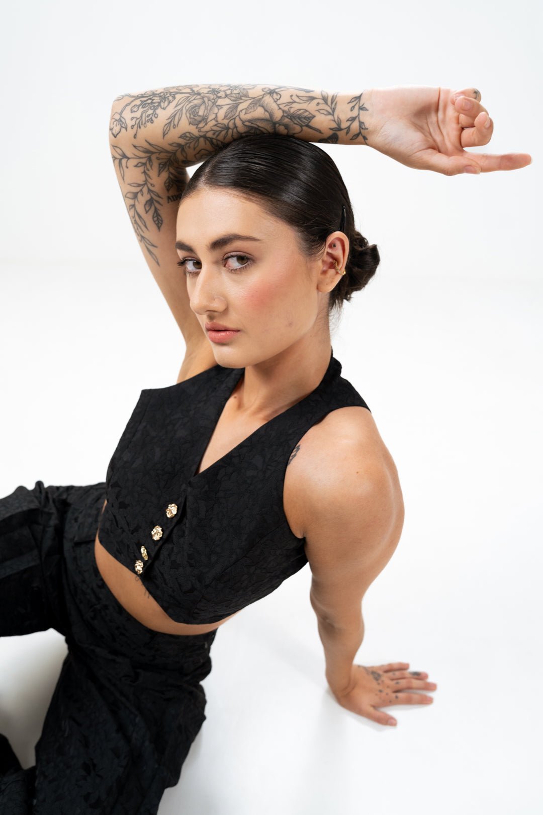 BLACK VEST AND WIDE - LEG PANT CO - ORD SET - Sotbella