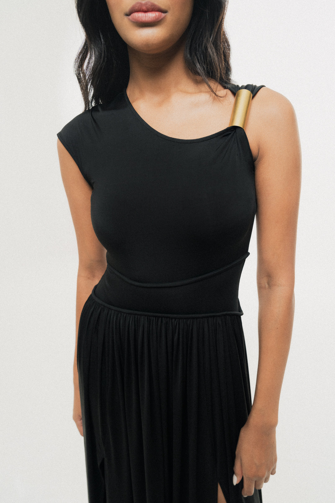 ONE-SHOULDER PLEATED MAXI DRESS