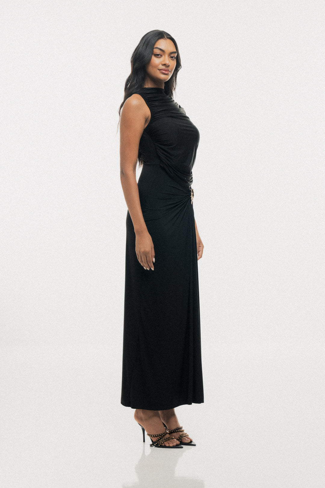 BLOOM BLACK FLARED MAXI DRESS WITH SUN BROOCH