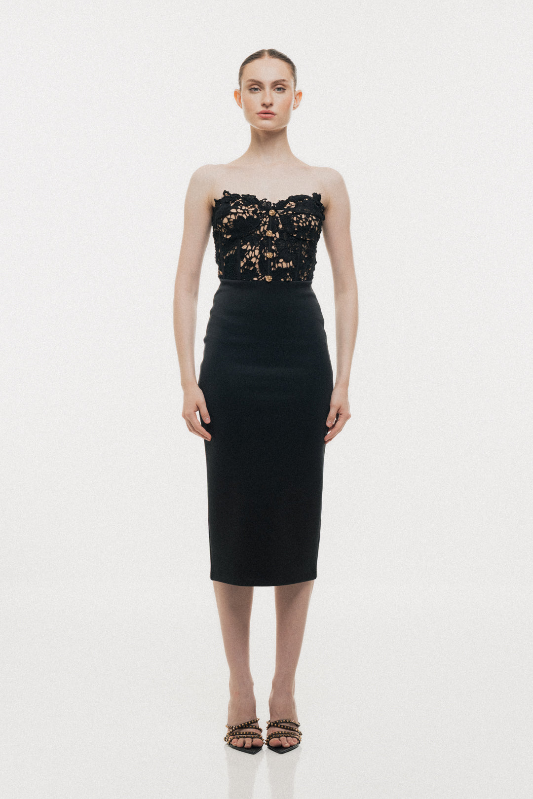 ELEGANT BLACK OFF-SHOULDER BODYCON MIDI DRESS