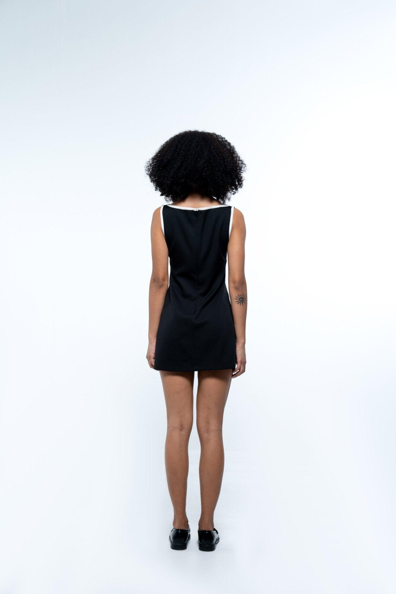 COLORBLOCKED SHORT DRESS WITH BOW DETAIL - Sotbella