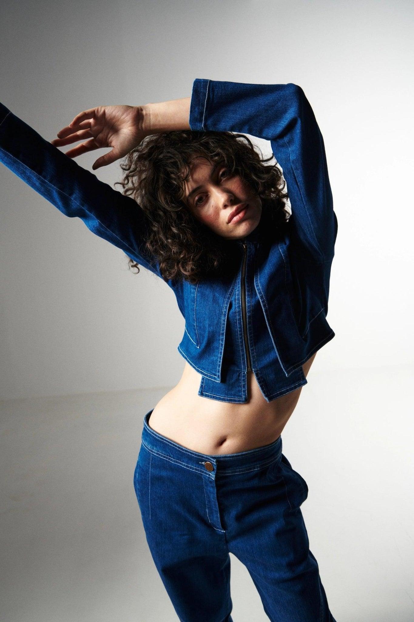 CONTEMPORARY CROP DENIM JACKET - Sotbella