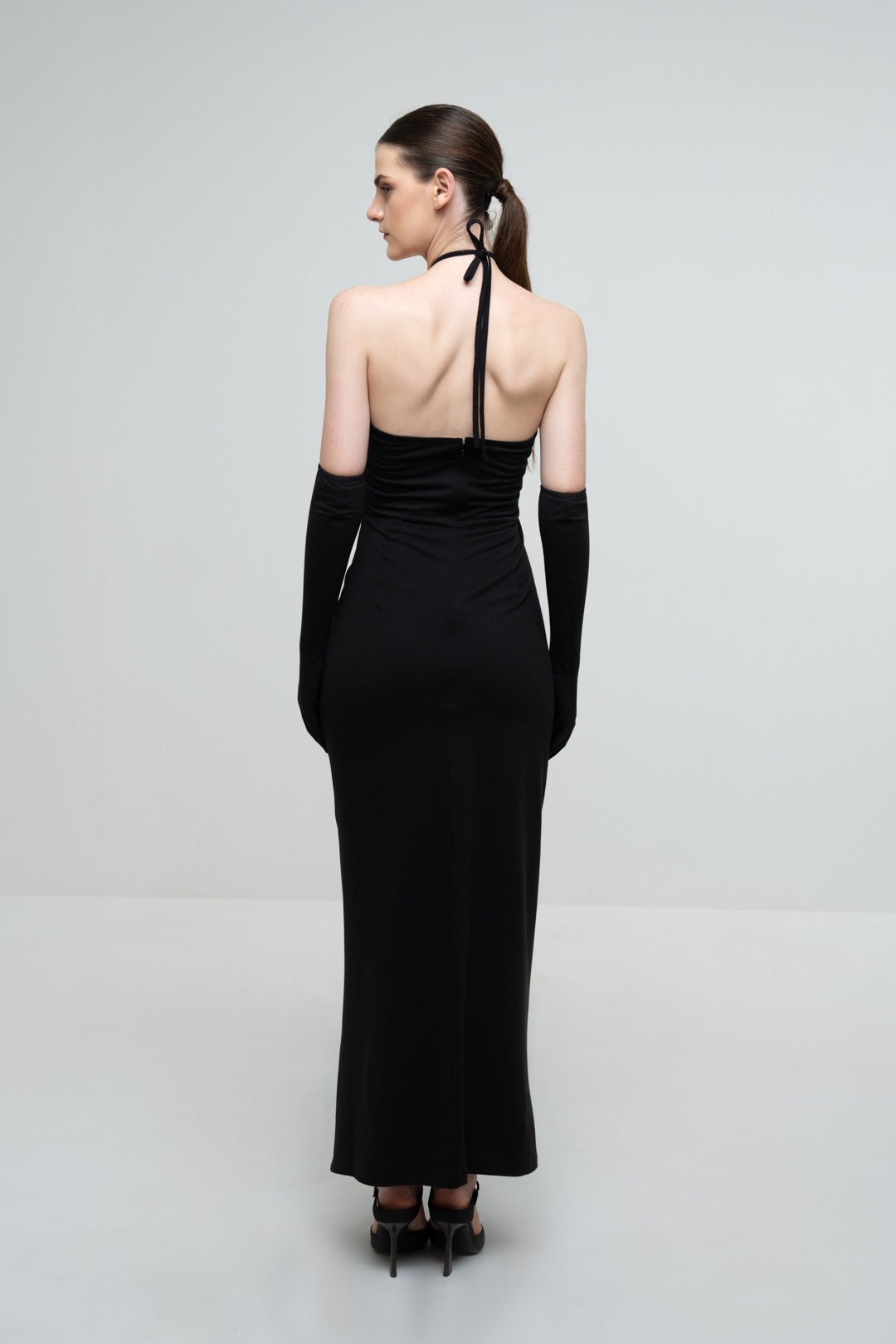 EMBELLISHED HALTER NECK DRESS - Sotbella