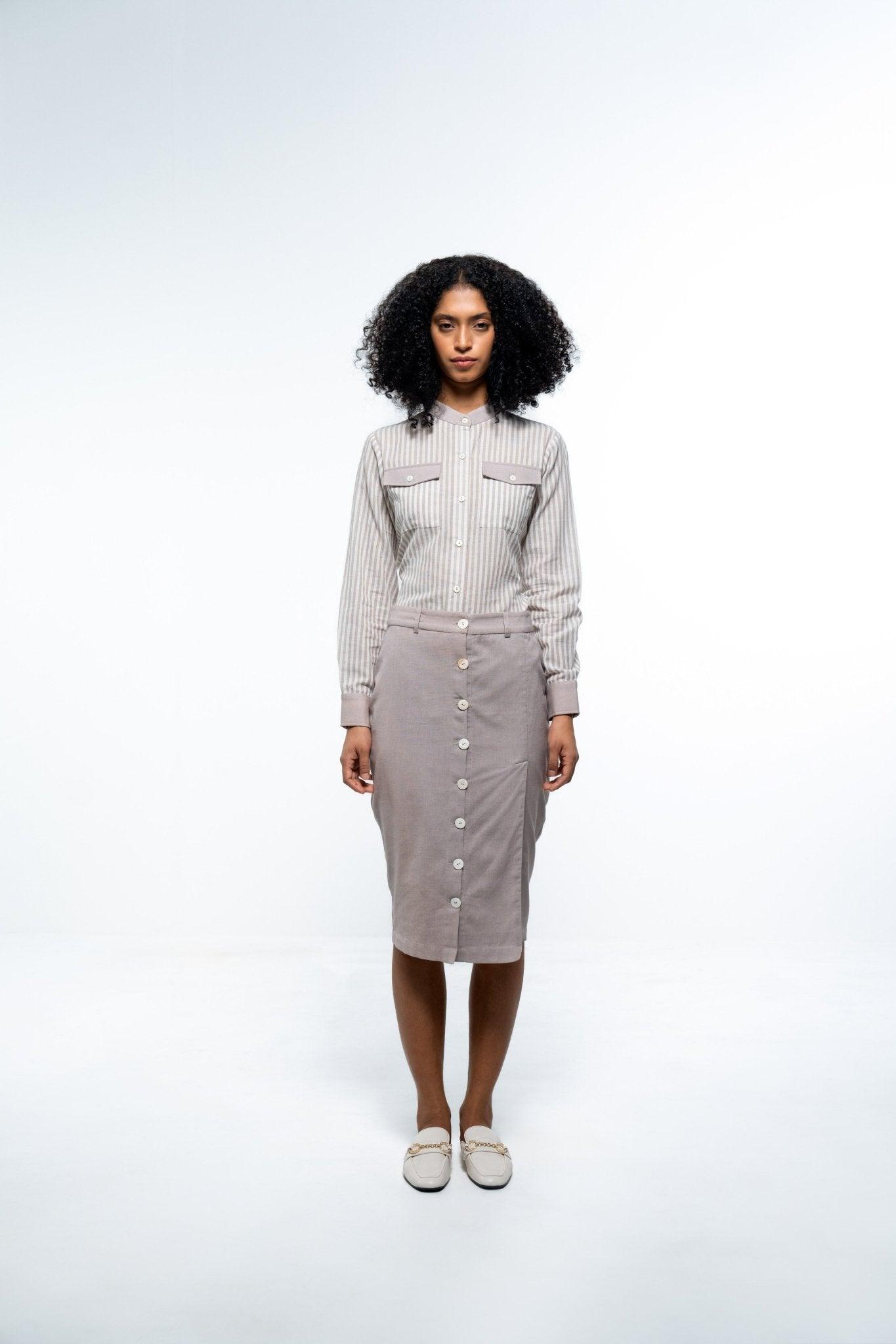 FITTED SHIRT WITH BUST POCKETS - Sotbella