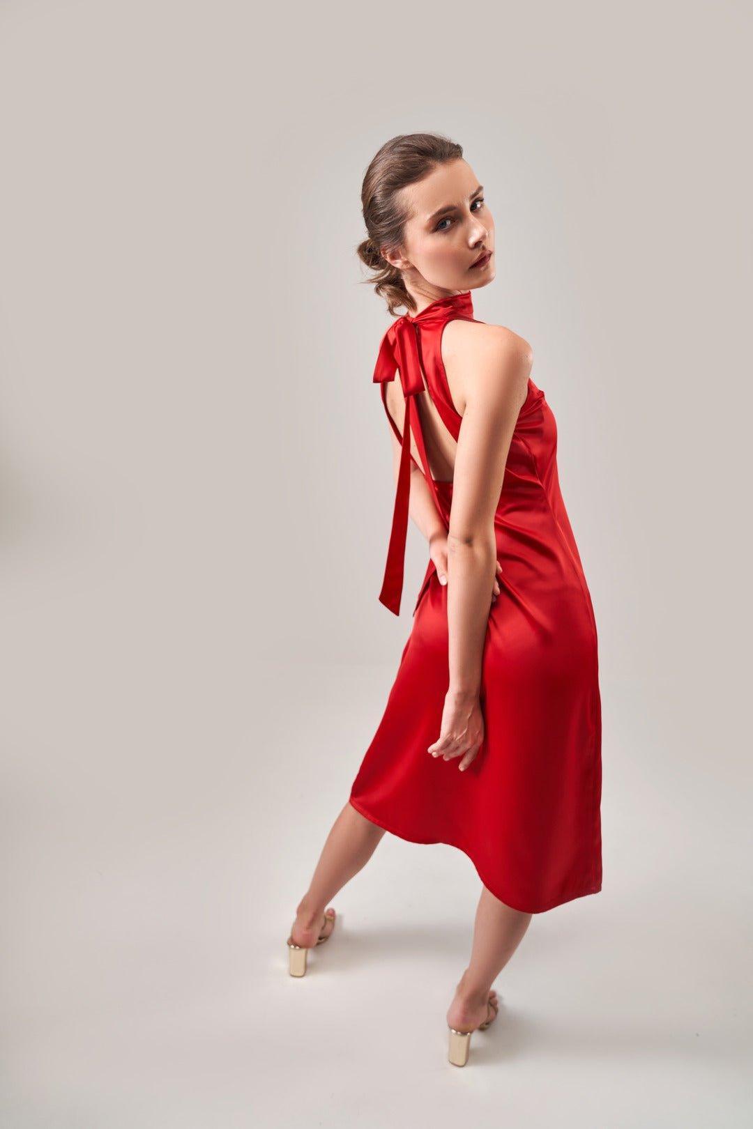 HALTER NECK SLIT DRESS - Sotbella