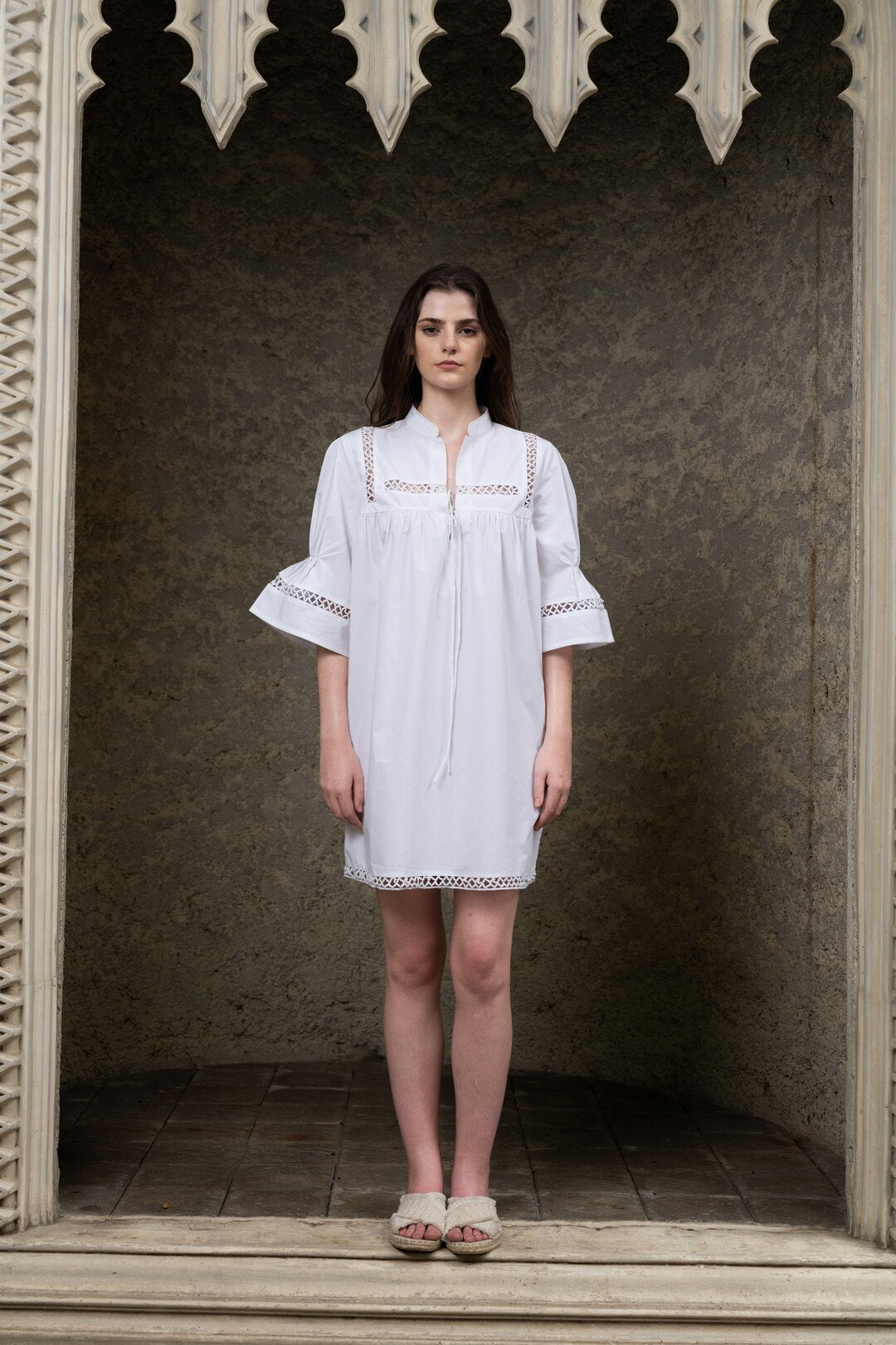 LADDER LACE TUNIC DRESS - Sotbella
