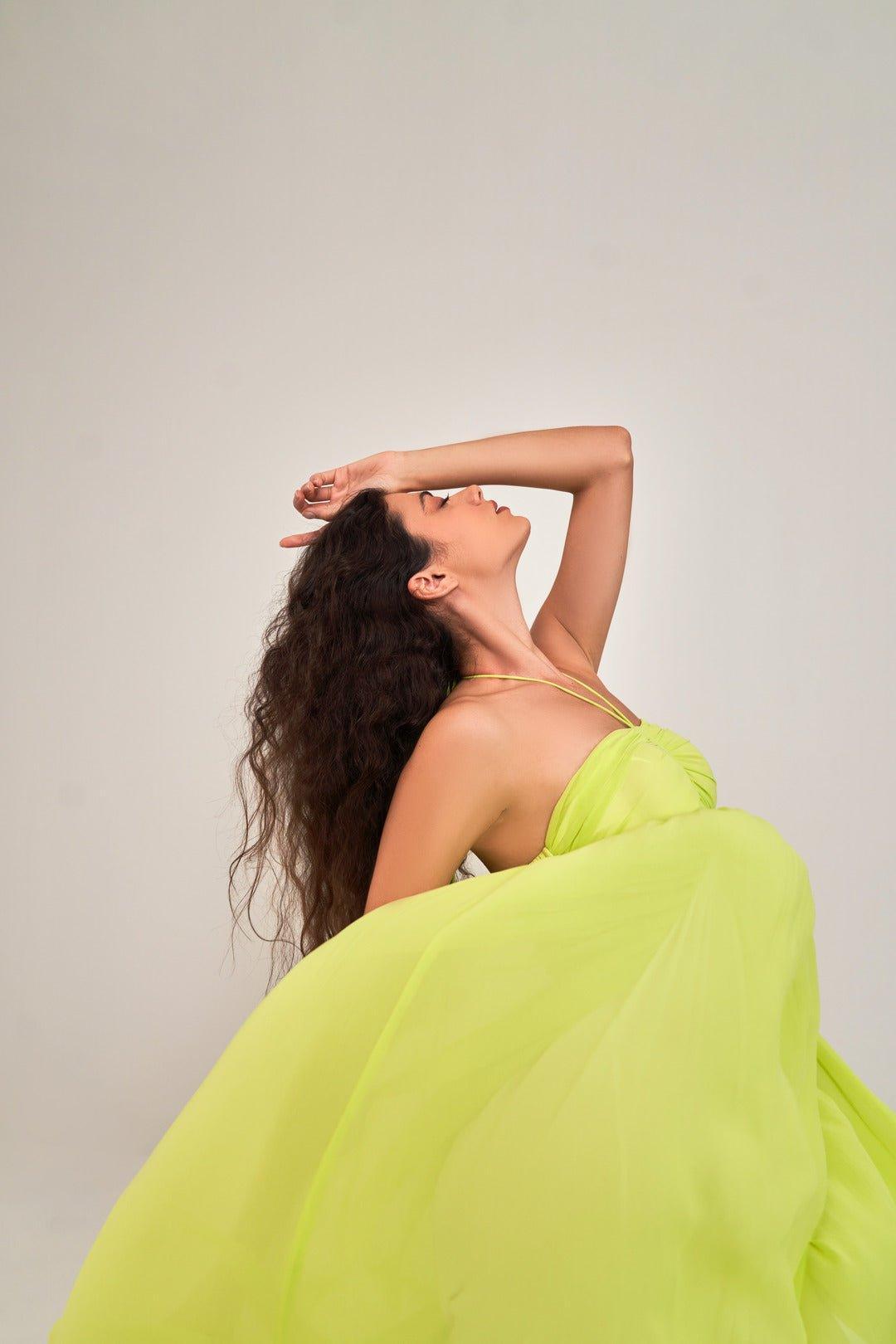 LIME HALTER NECK SUMMER MAXI DRESS - Sotbella