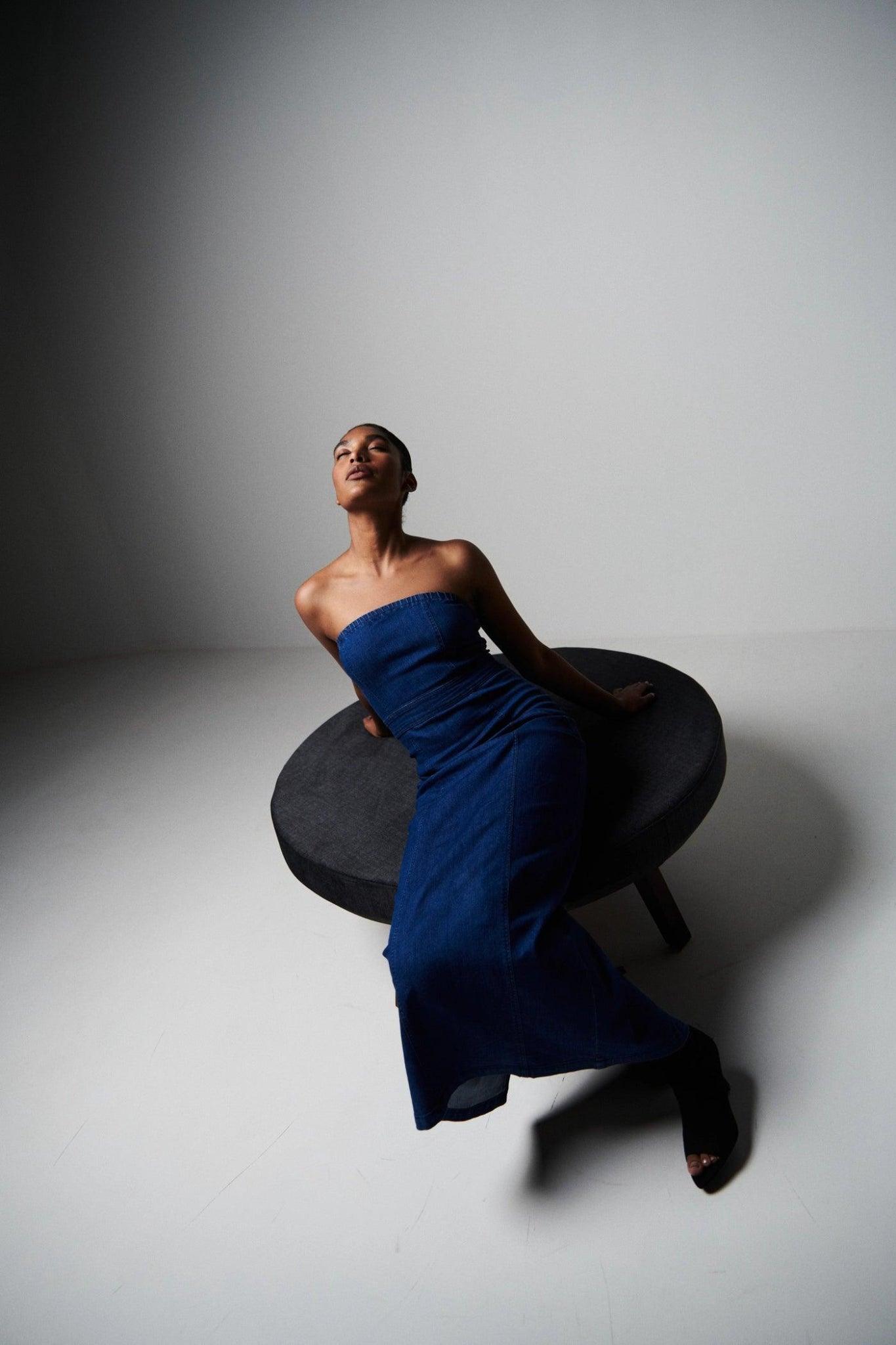 Sleeveless Denim Elegance-Sotbella