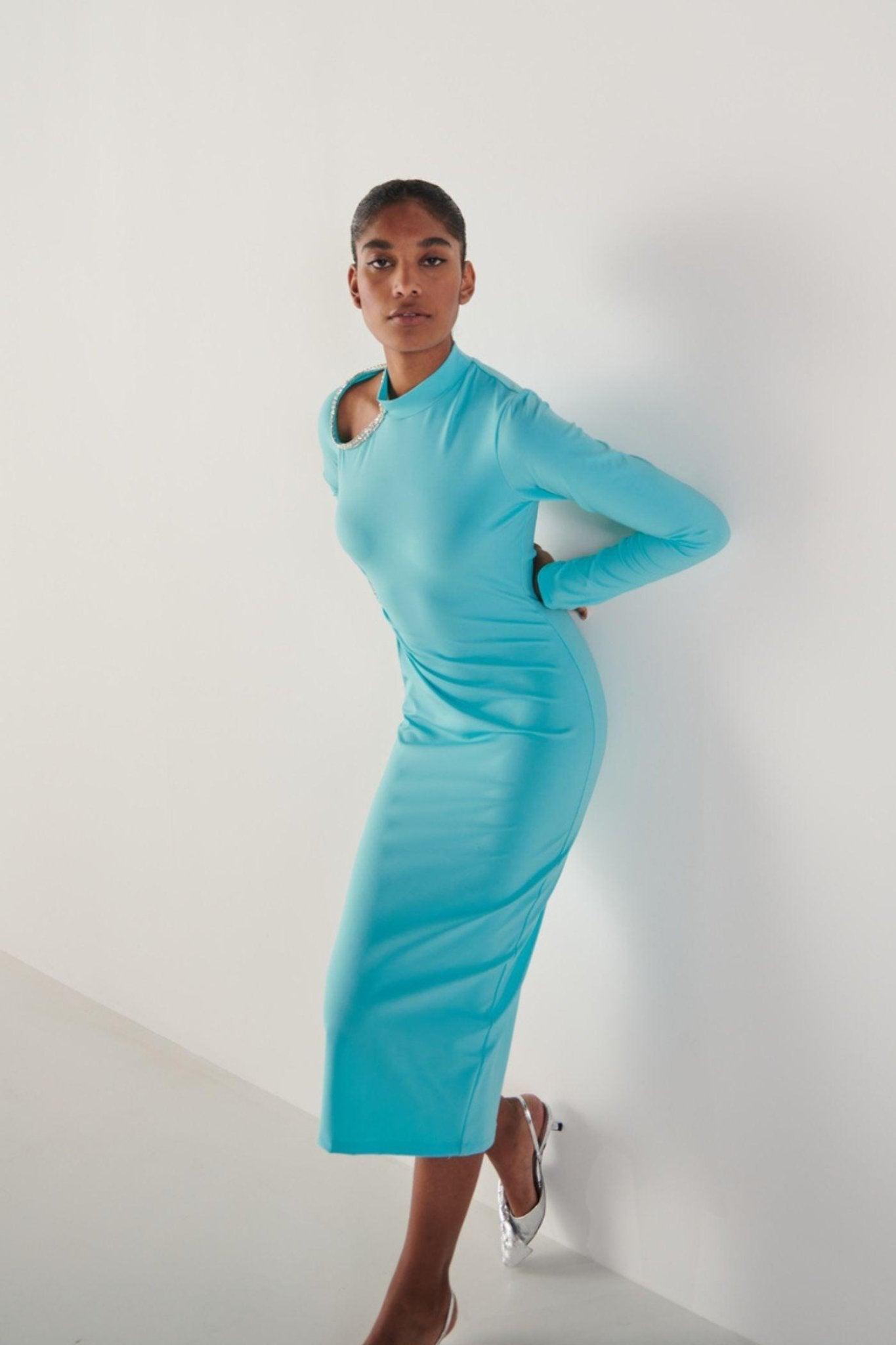 Waistline Grace Gown-Sotbella