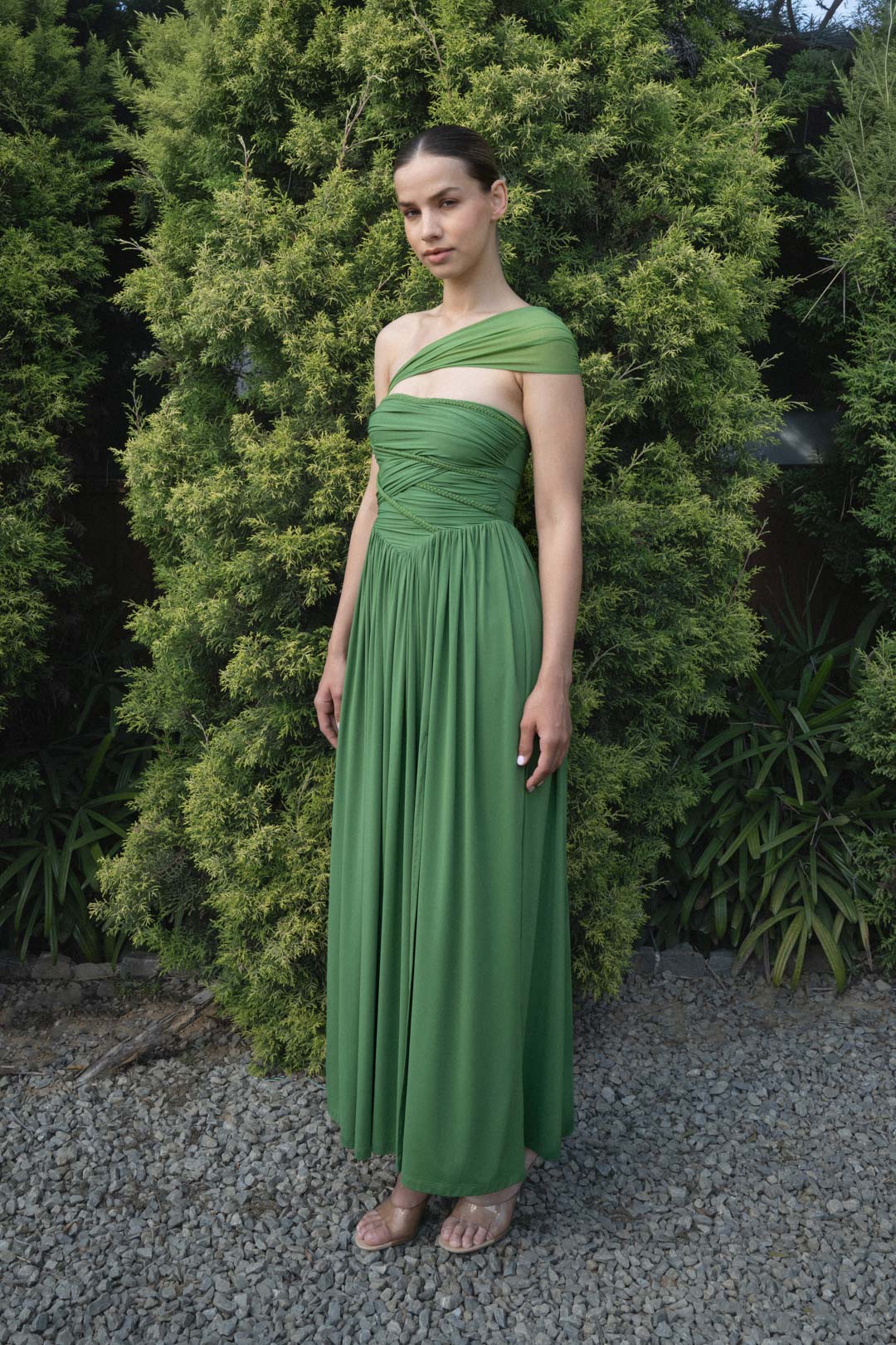 GREEN ONE-SHOULDER DRAPED EVENING GOWN