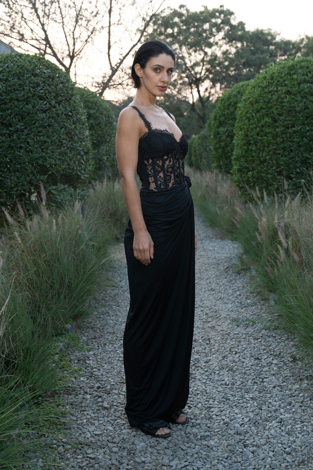 BLACK LACE CORSET MAXI DRESS