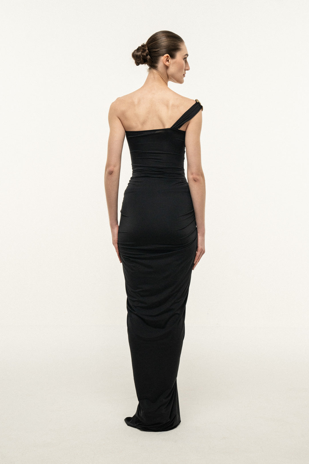 BLACK ONE-SHOULDER DRAPED MAXI DRESS WITH GOLD SHELL DETAIL
