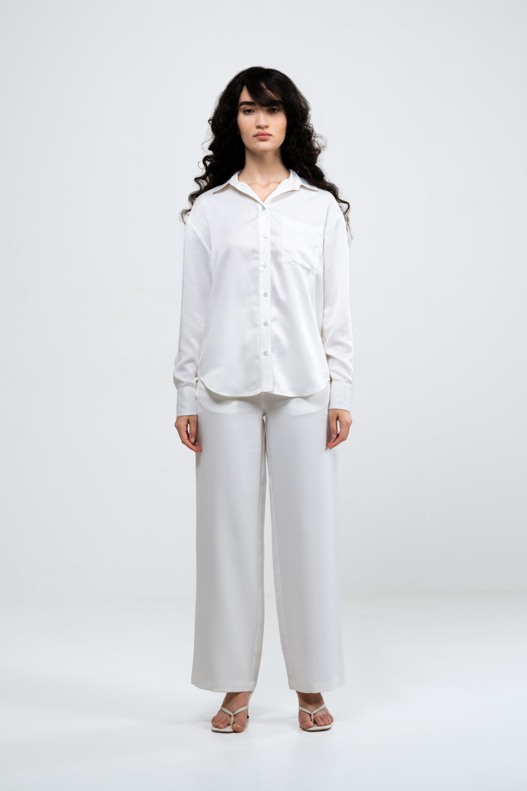 RELAXED FIT WHITE SATIN SHIRT