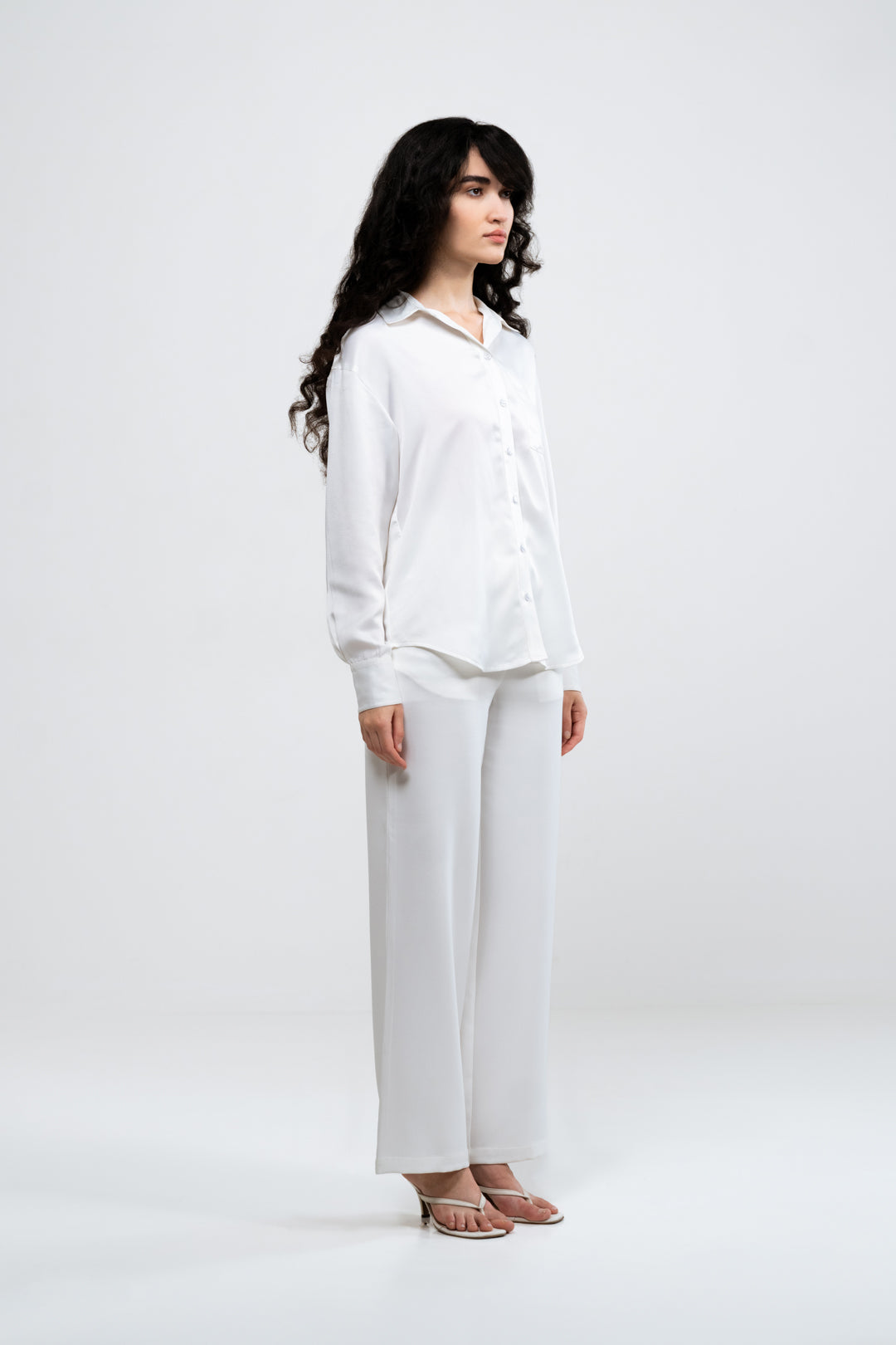 RELAXED FIT WHITE SATIN SHIRT