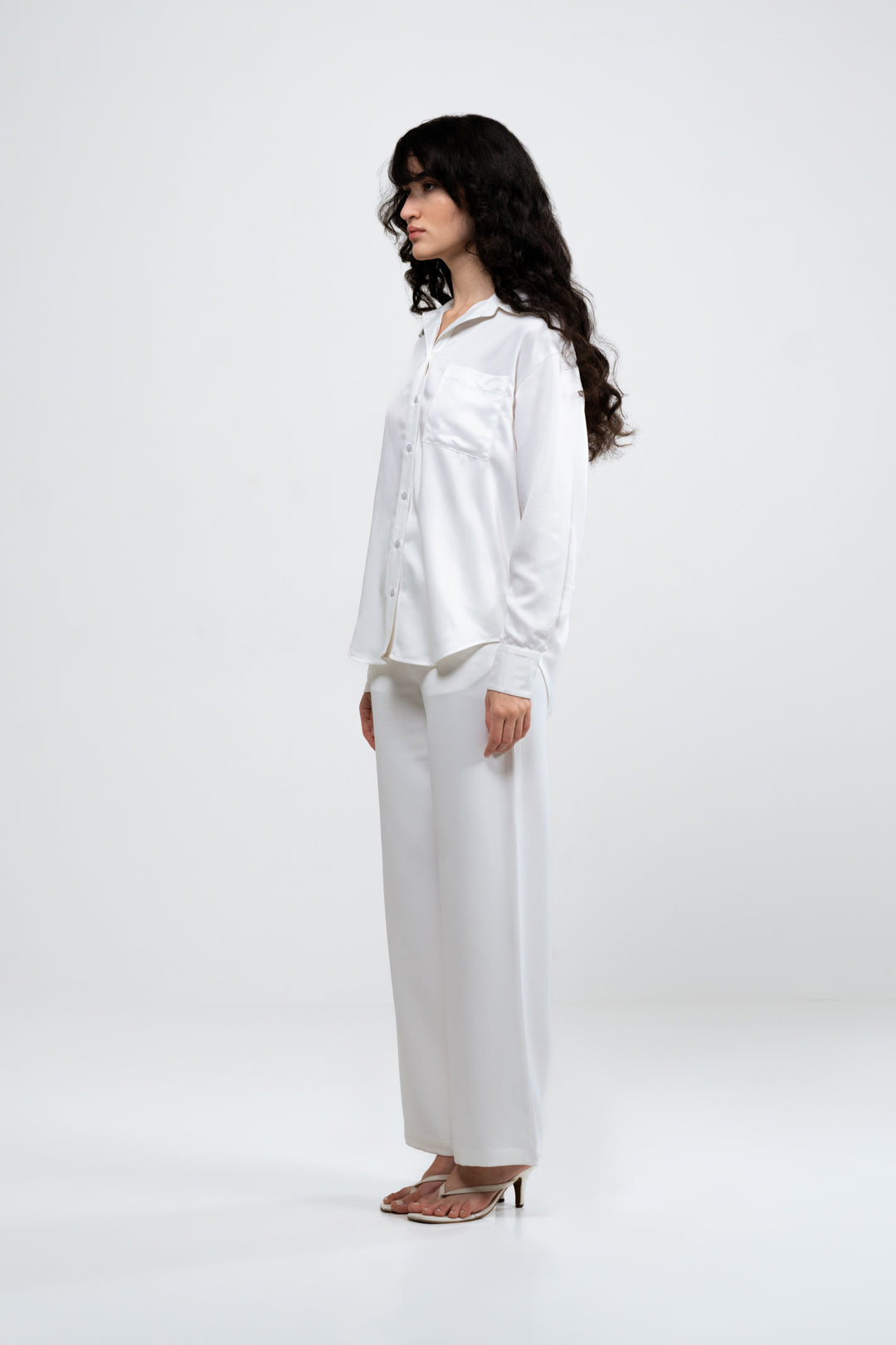 RELAXED FIT WHITE SATIN SHIRT