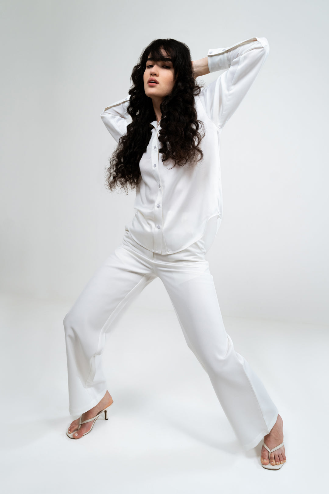 RELAXED FIT WHITE SATIN SHIRT