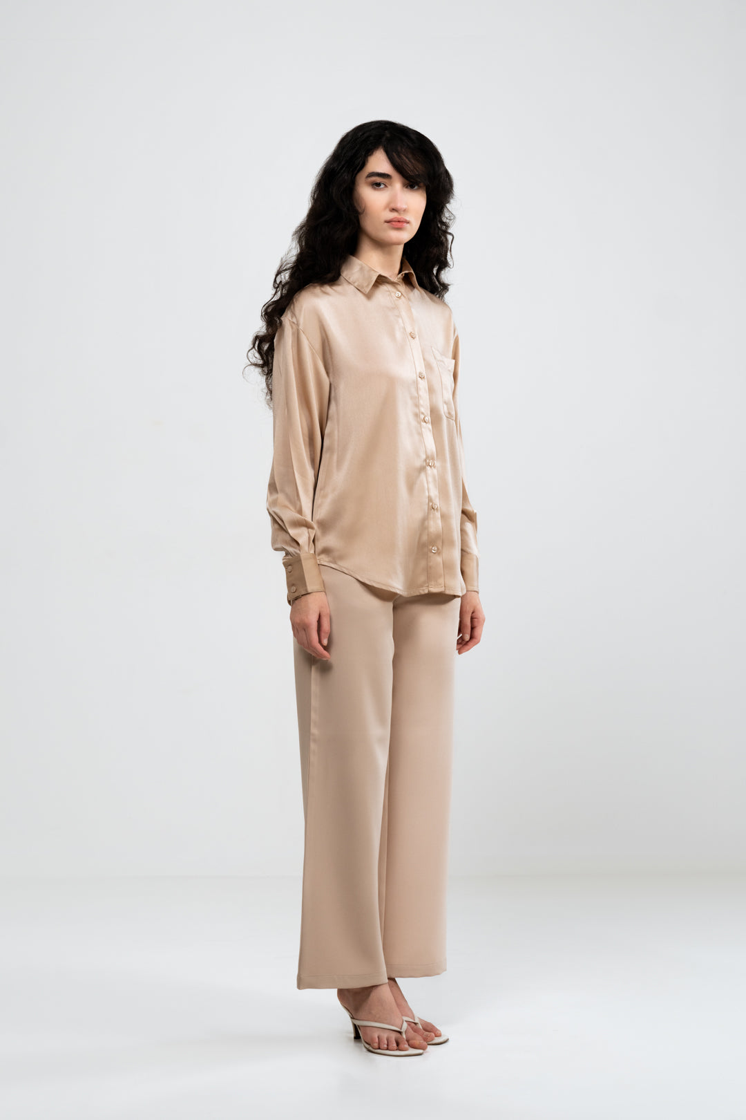 RELAXED FIT BEIGE SATIN SHIRT