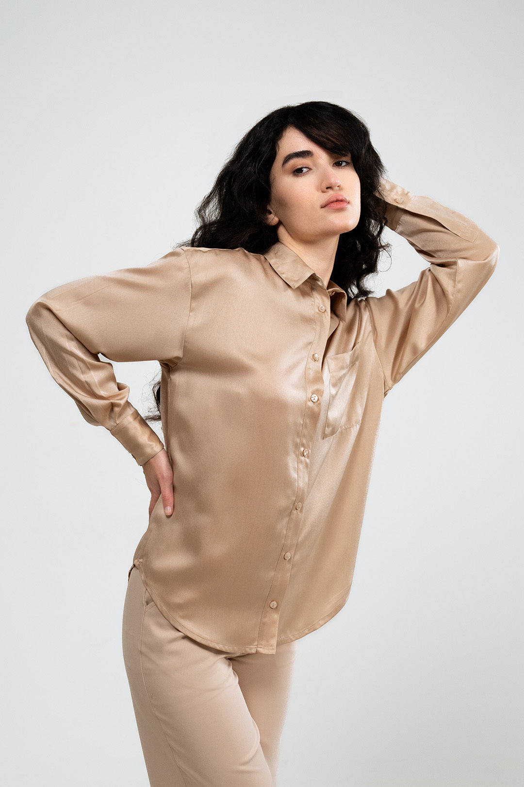 RELAXED FIT BEIGE SATIN SHIRT