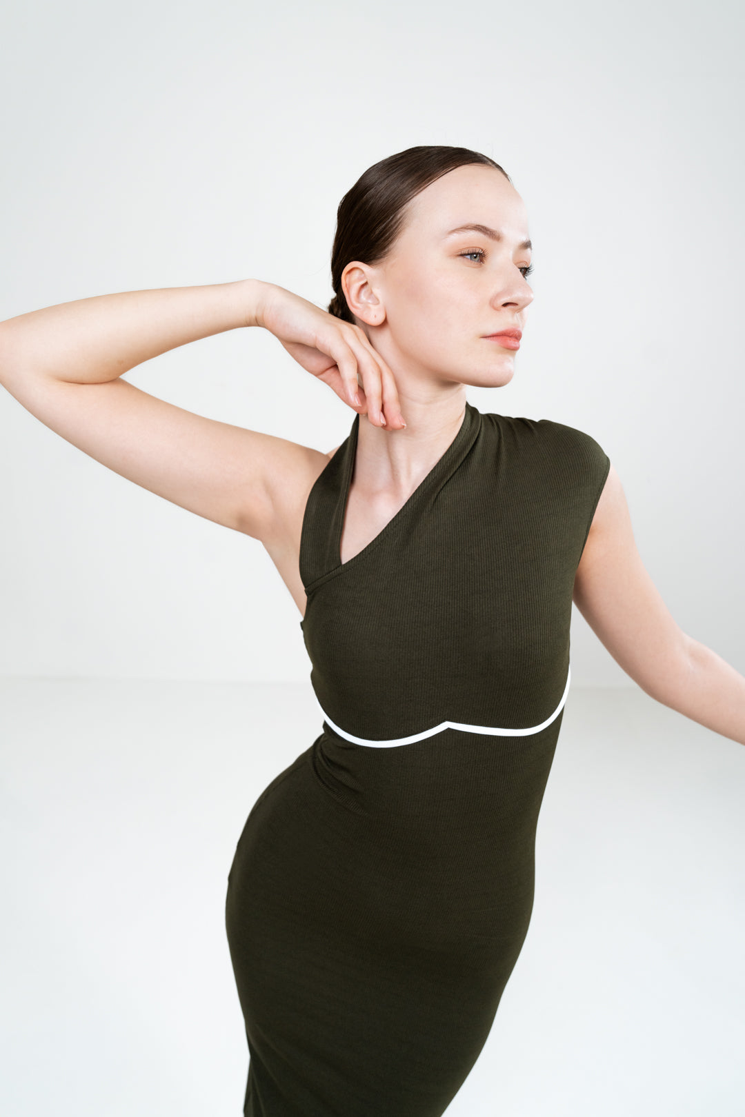 ASYMMETRICAL NECKLINE BODYCON DRESS