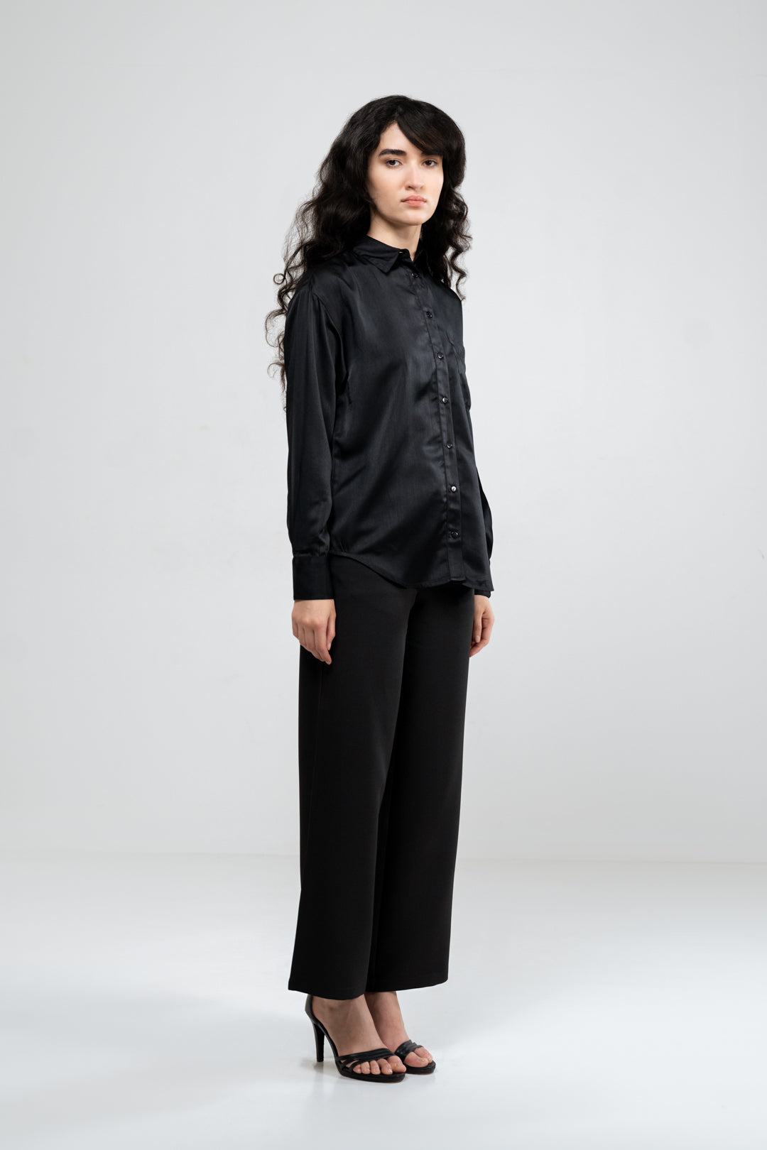 RELAXED FIT BLACK SATIN SHIRT