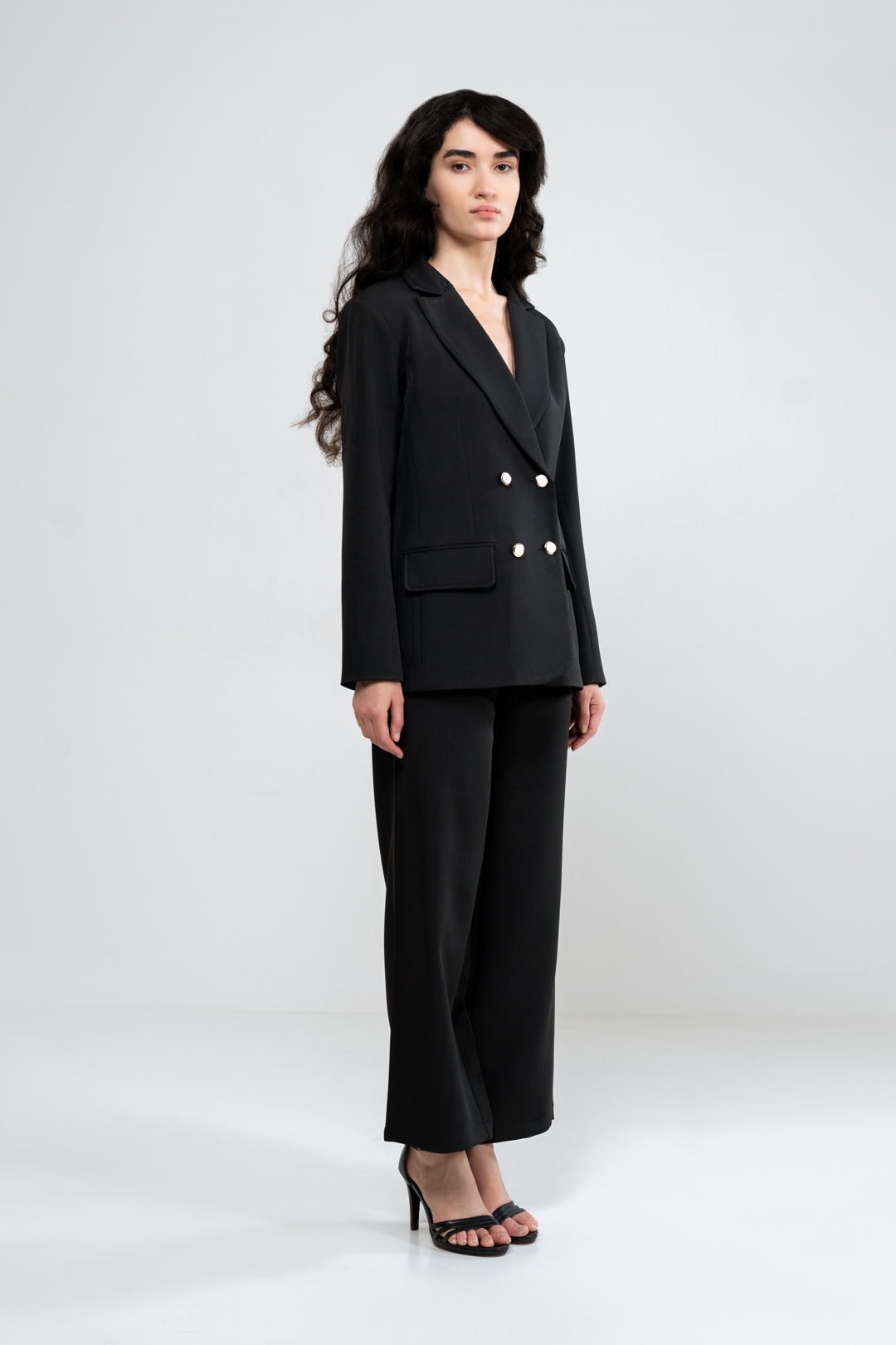 BLACK OVERSIZED BLAZER AND RELAXED FIT PANT SUIT