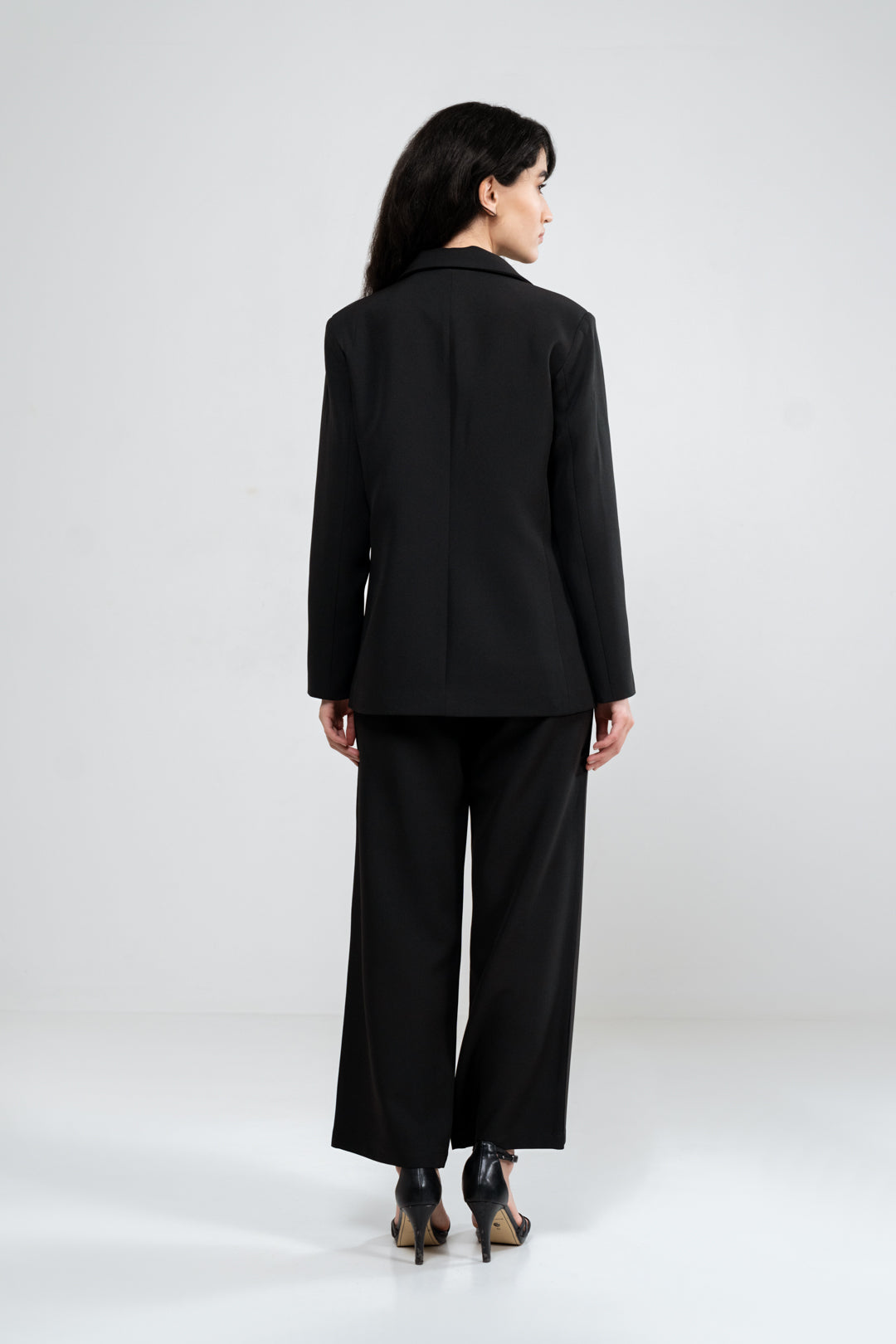 BLACK OVERSIZED BLAZER AND RELAXED FIT PANT SUIT