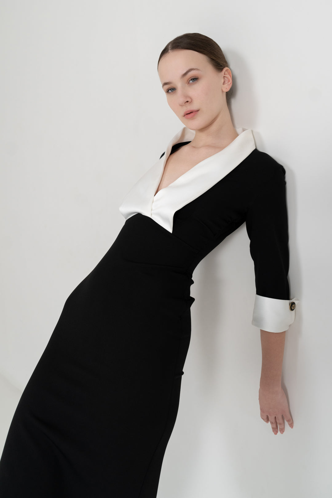 BLACK BODYCON DRESS WITH CONTRAST PANELLING