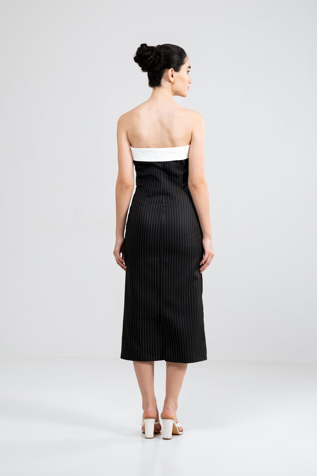 BLACK STRIPED STRAPLESS DRESS